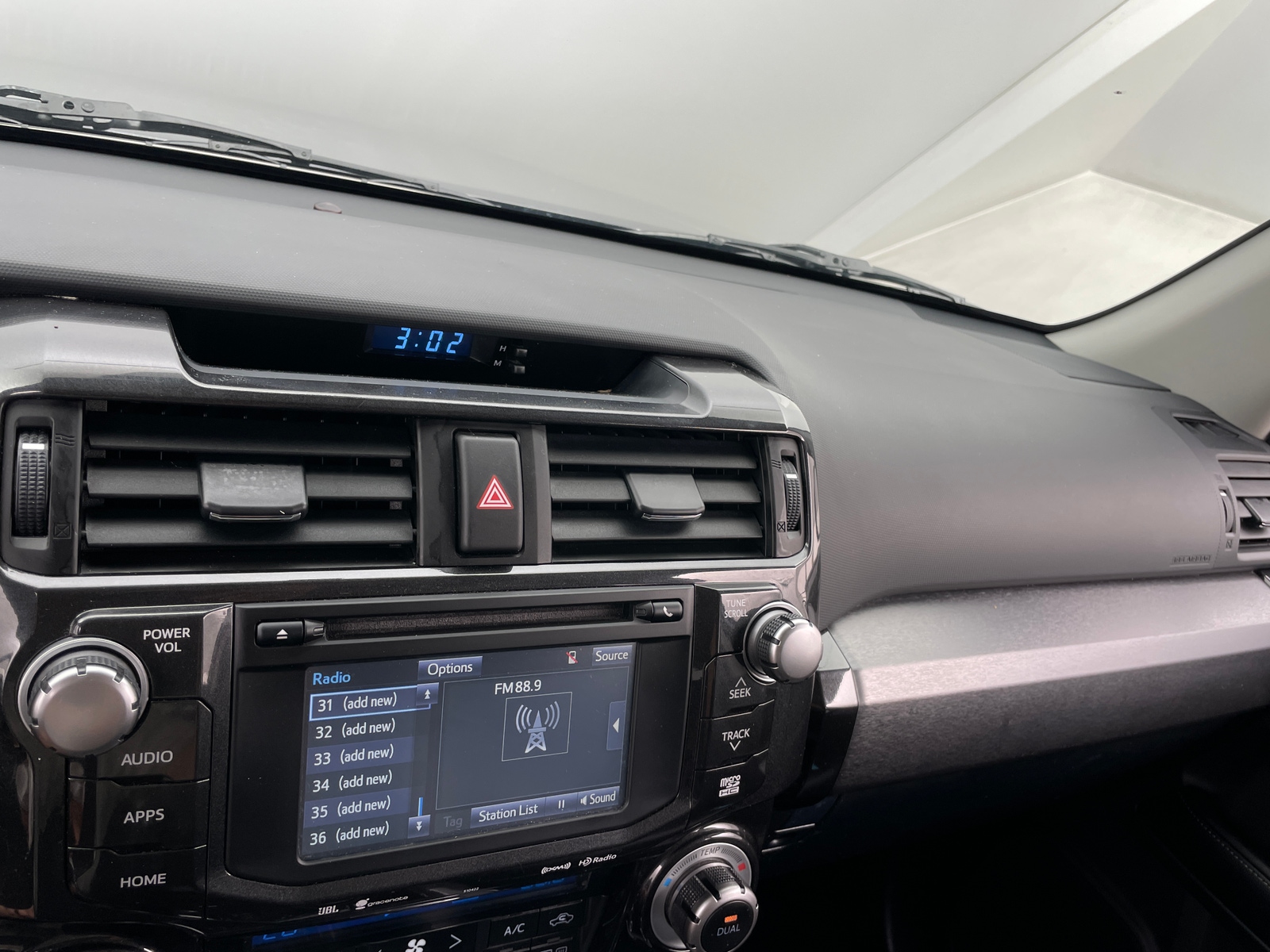 Thumbnail: 2019 Toyota 4Runner - 3