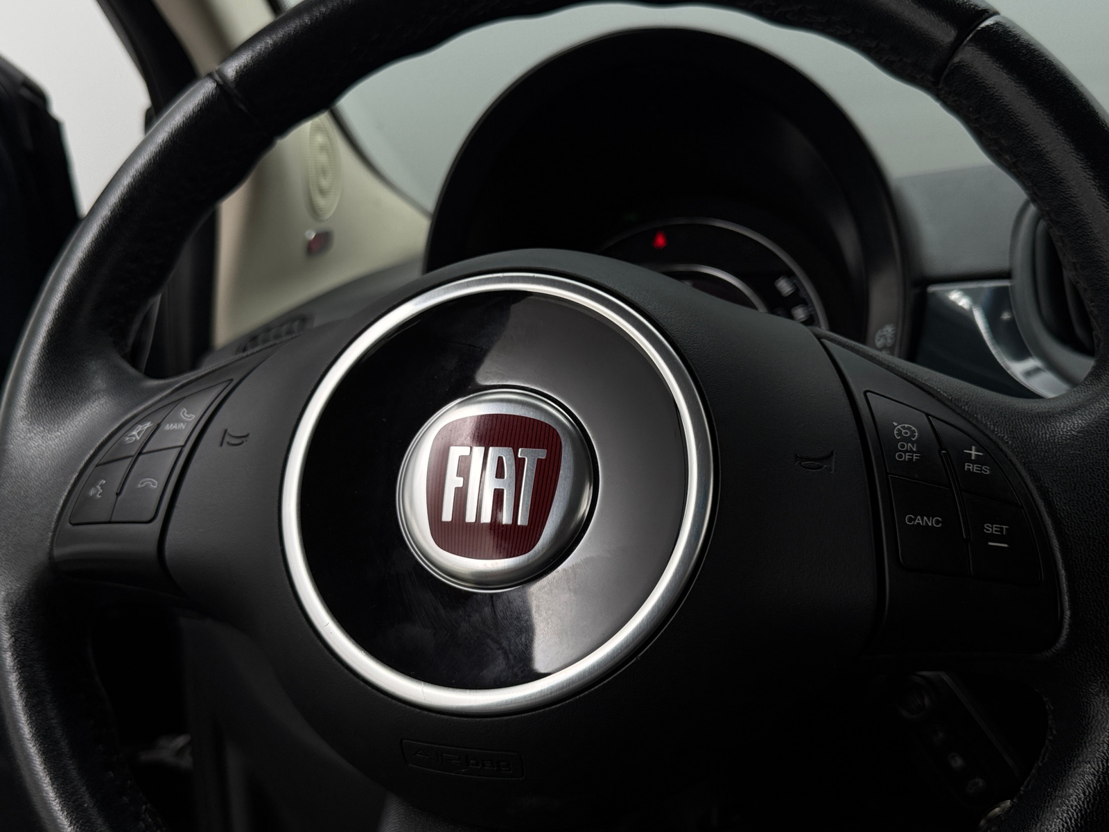 Thumbnail: 2017 Fiat 500 - 3
