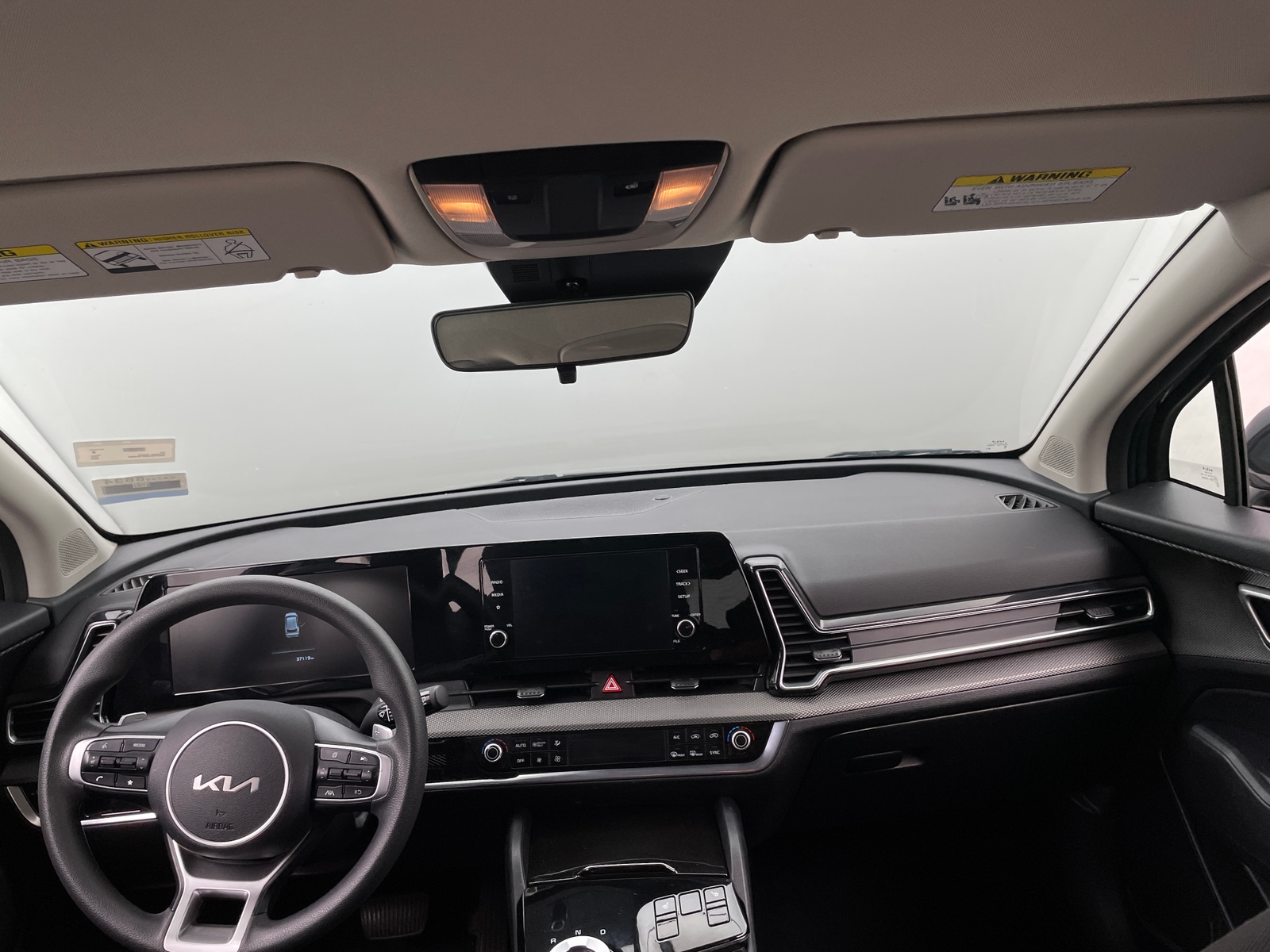 Thumbnail: 2023 Kia Sportage - 3
