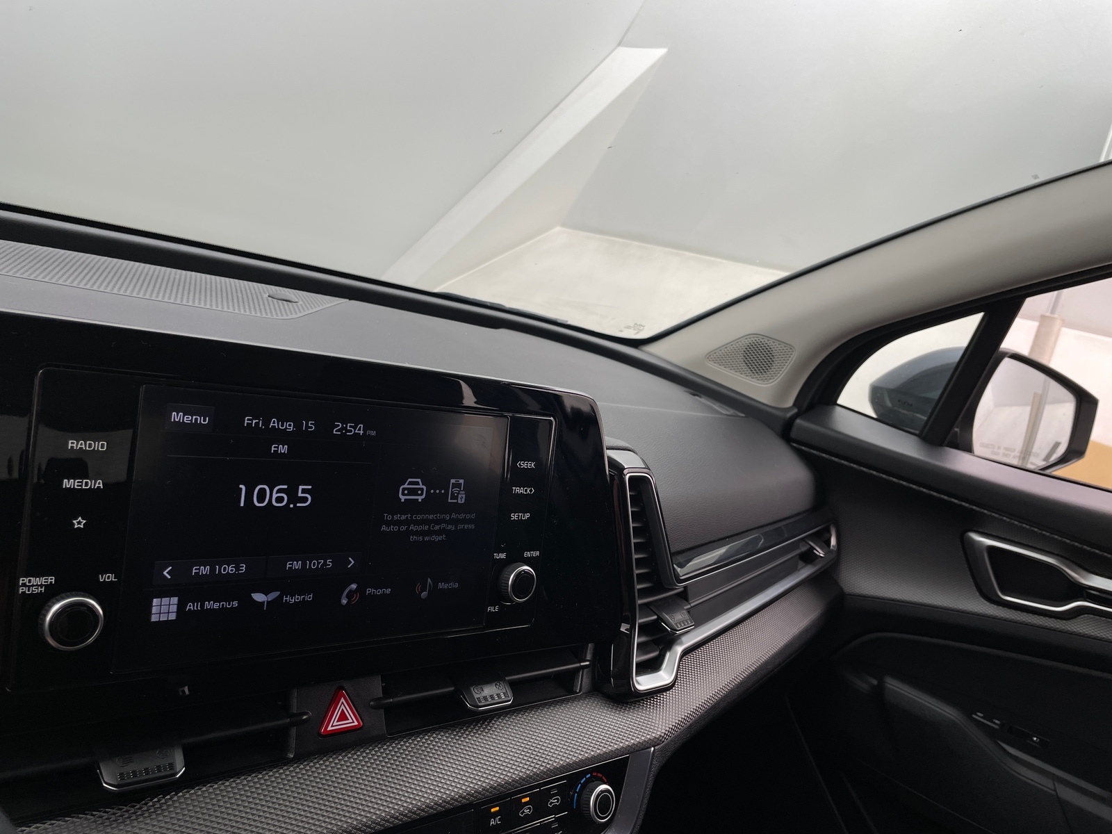 Thumbnail: 2023 Kia Sportage - 4