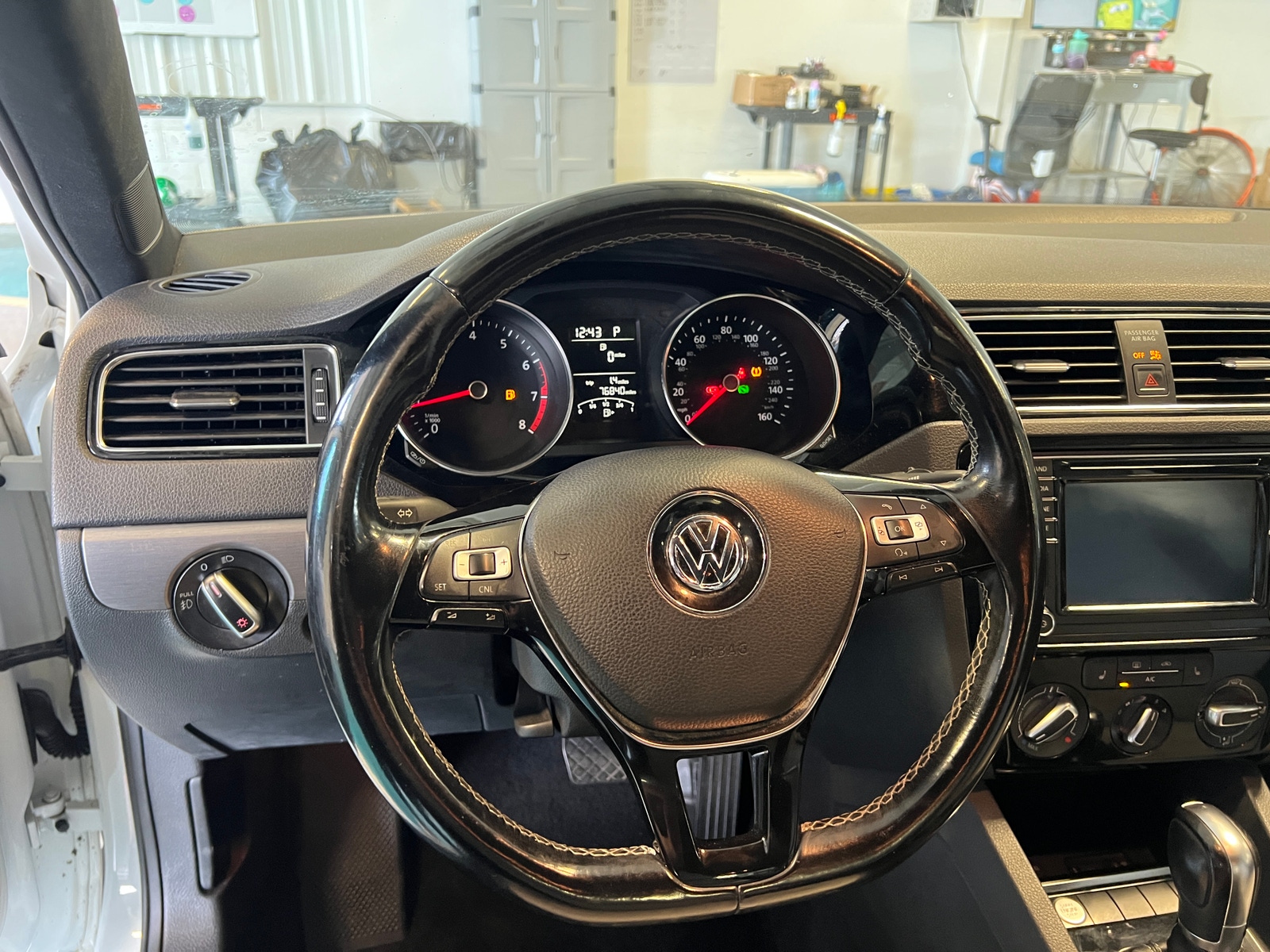 Thumbnail: 2016 Volkswagen Jetta - 4