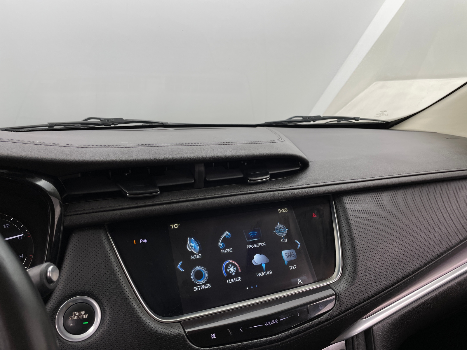Thumbnail: 2019 Cadillac XT5 - 3