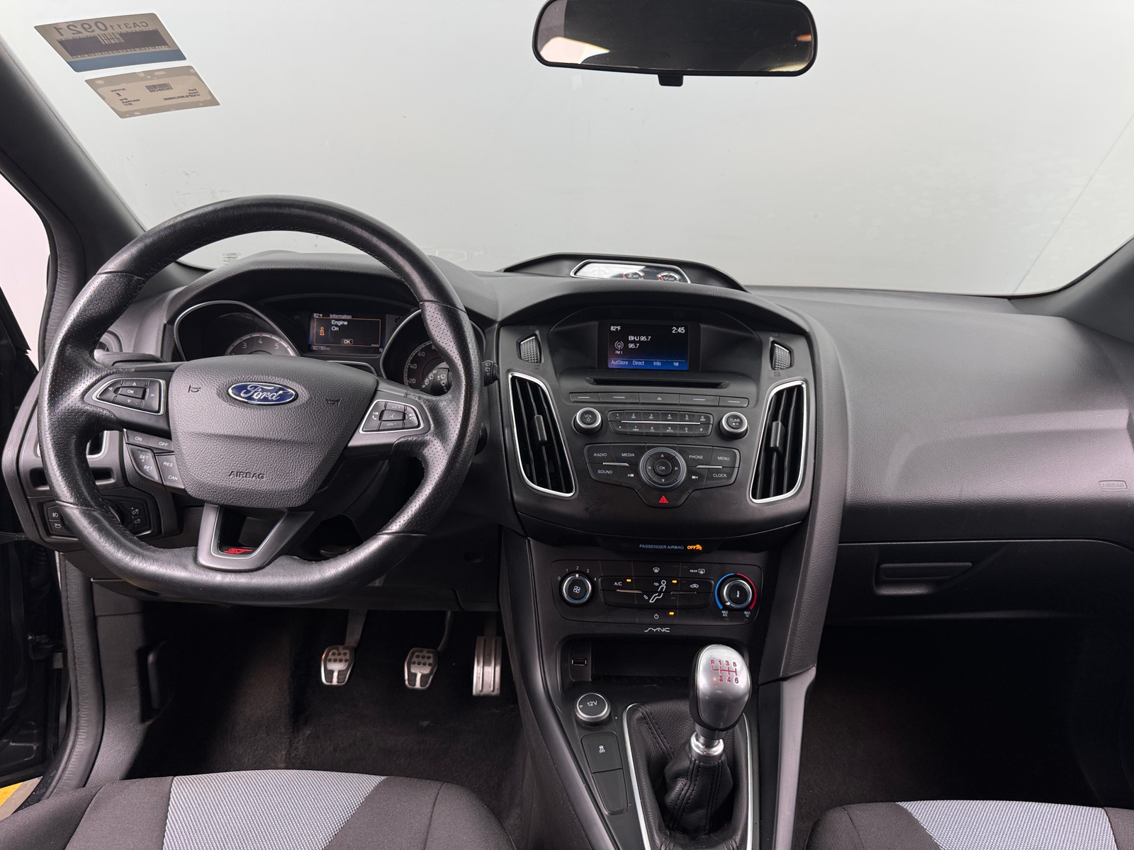 Thumbnail: 2017 Ford Focus - 3