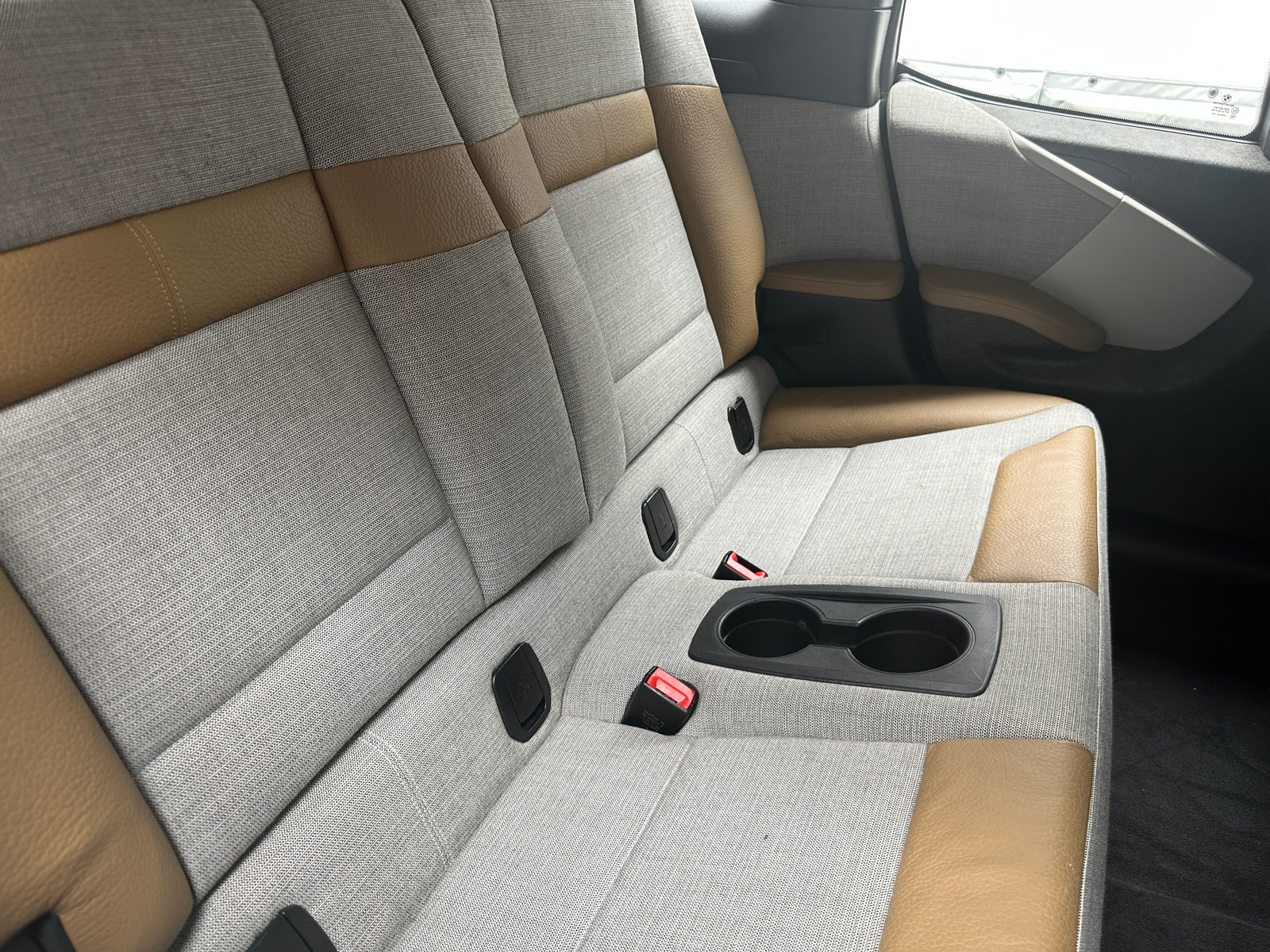 Thumbnail: 2017 BMW i3 - 6