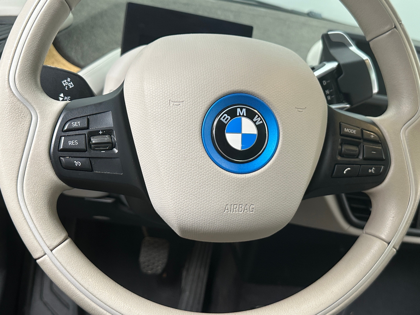 Thumbnail: 2017 BMW i3 - 5
