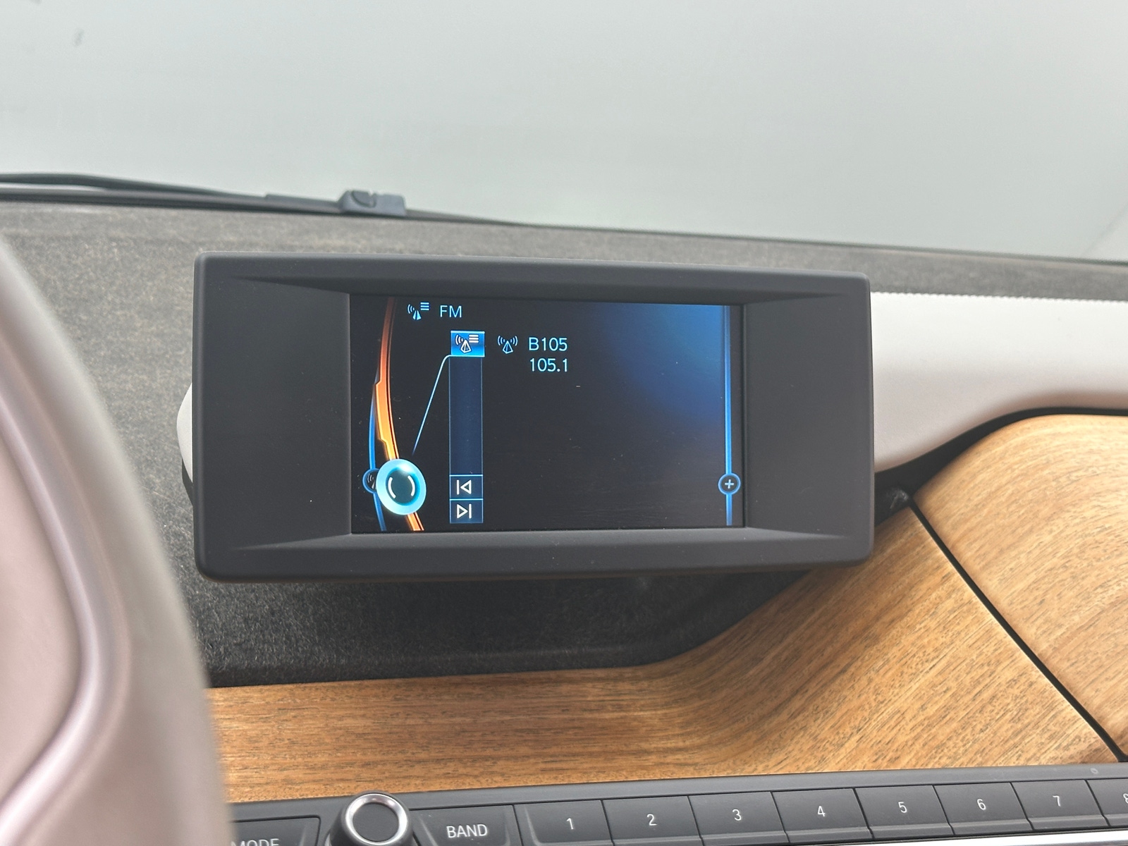 Thumbnail: 2017 BMW i3 - 4