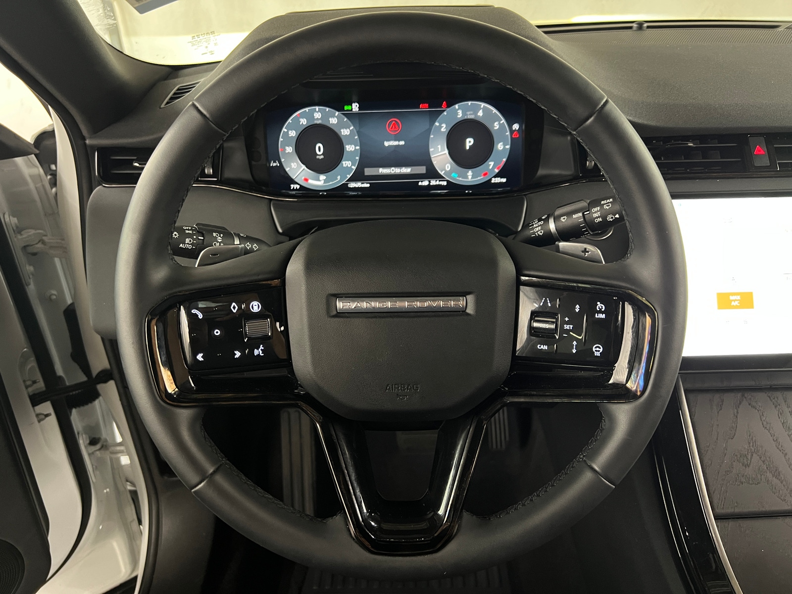 Thumbnail: 2024 Land Rover Range Rover Evoque - 4