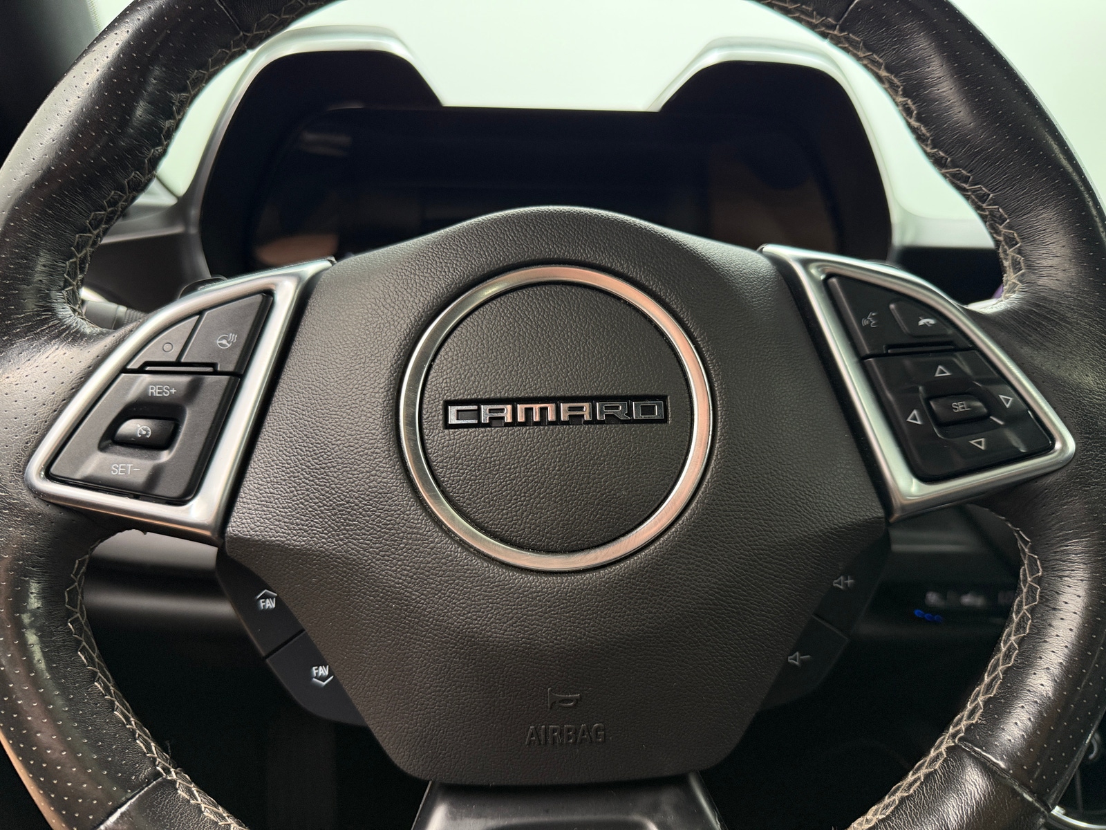 Thumbnail: 2018 Chevrolet Camaro - 3