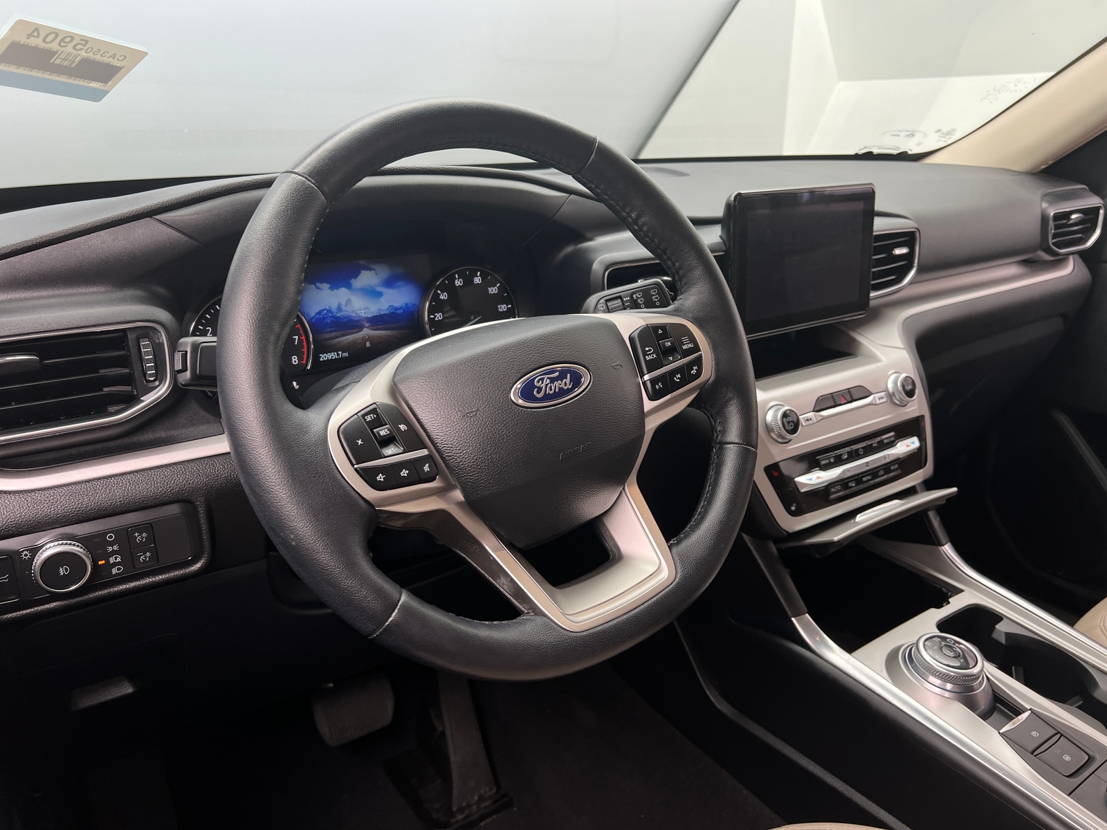 Thumbnail: 2022 Ford Explorer - 5