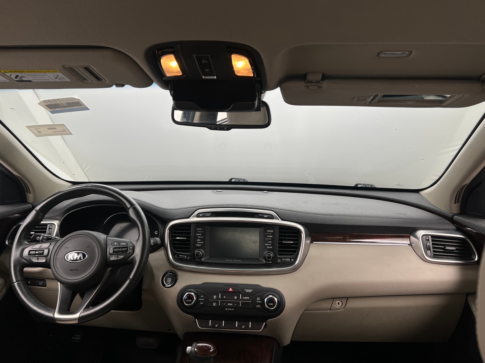 Thumbnail: 2017 Kia Sorento - 2