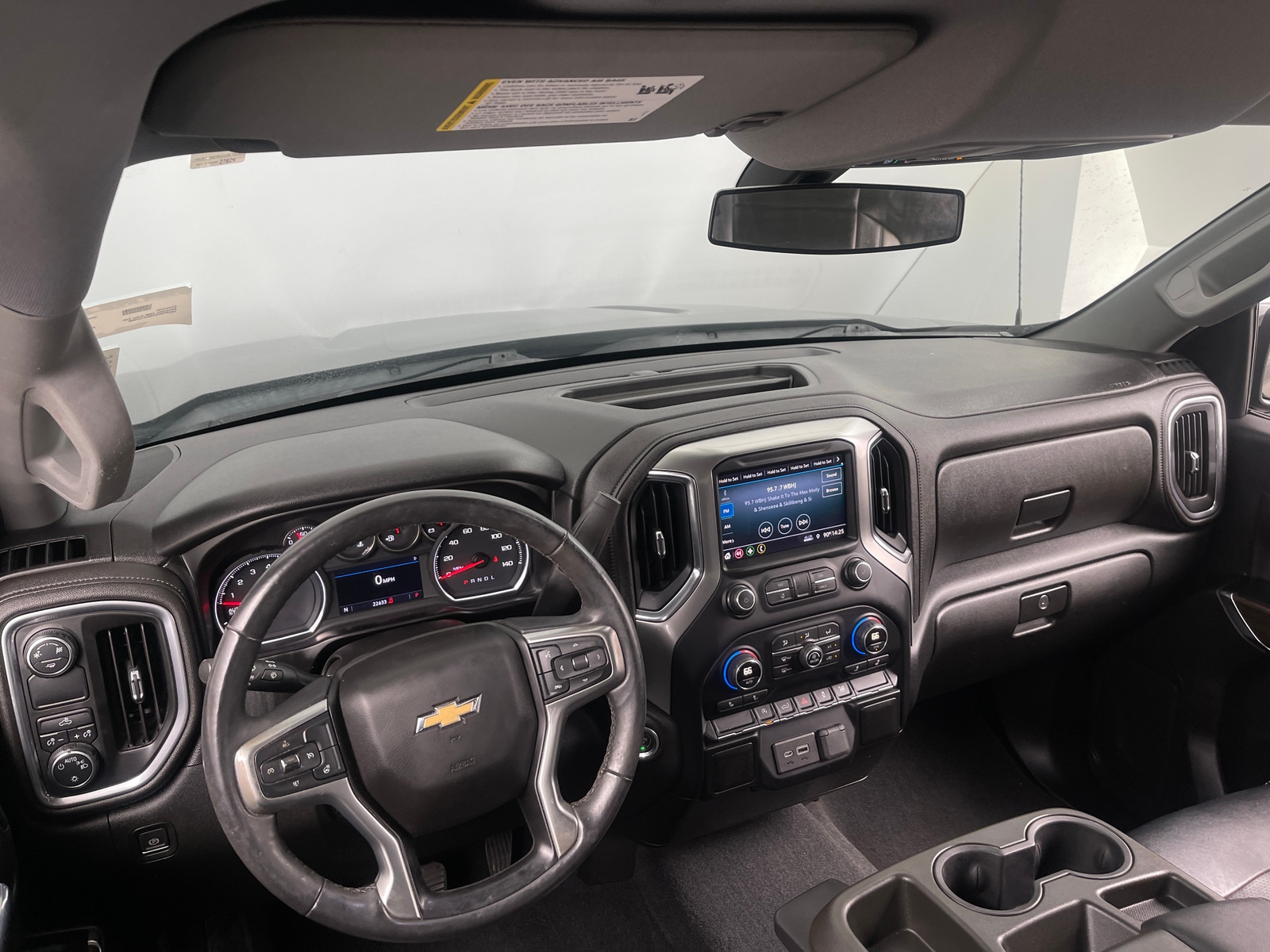 Thumbnail: 2019 Chevrolet Silverado 1500 - 3