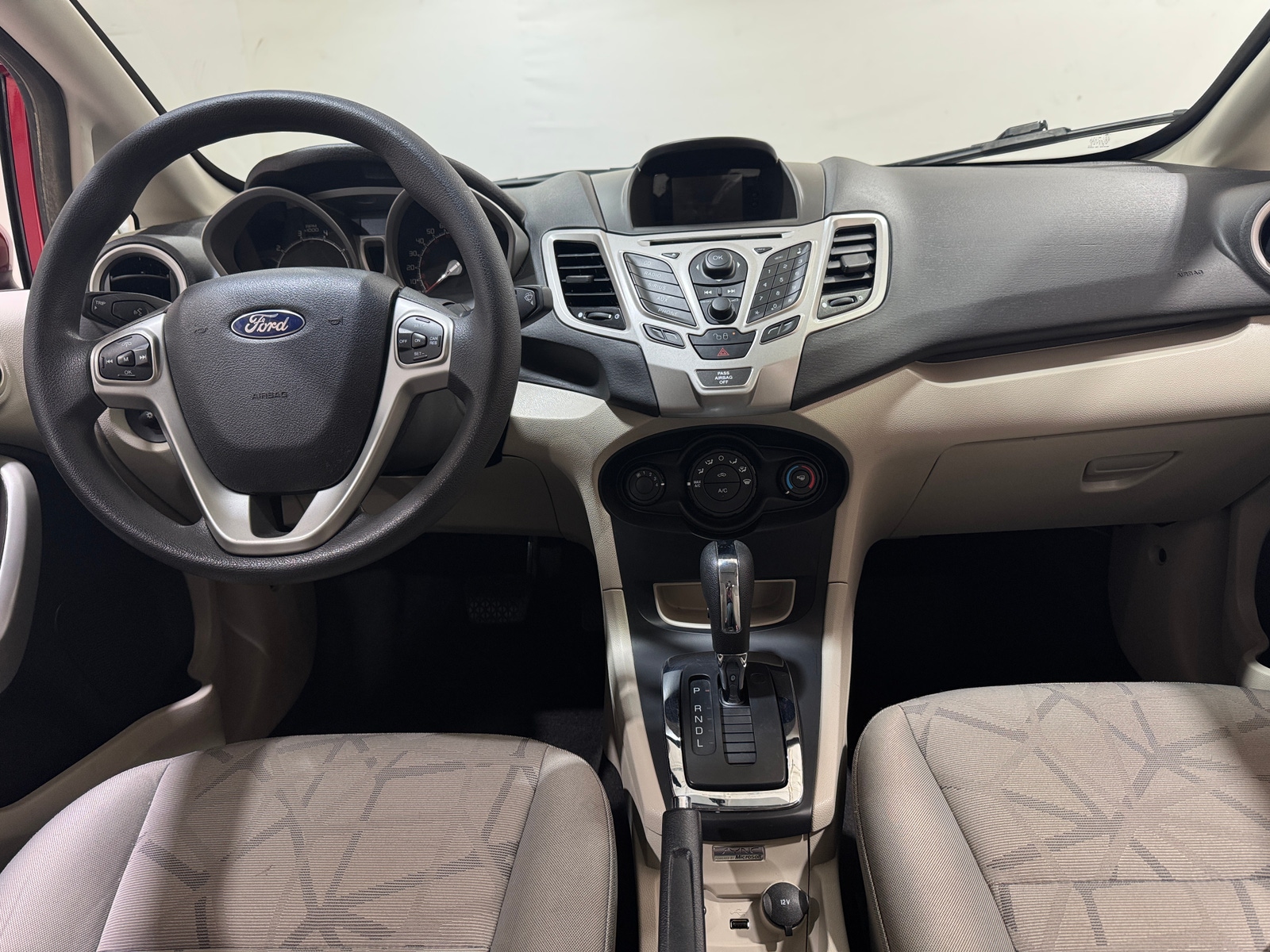 Thumbnail: 2011 Ford Fiesta - 3