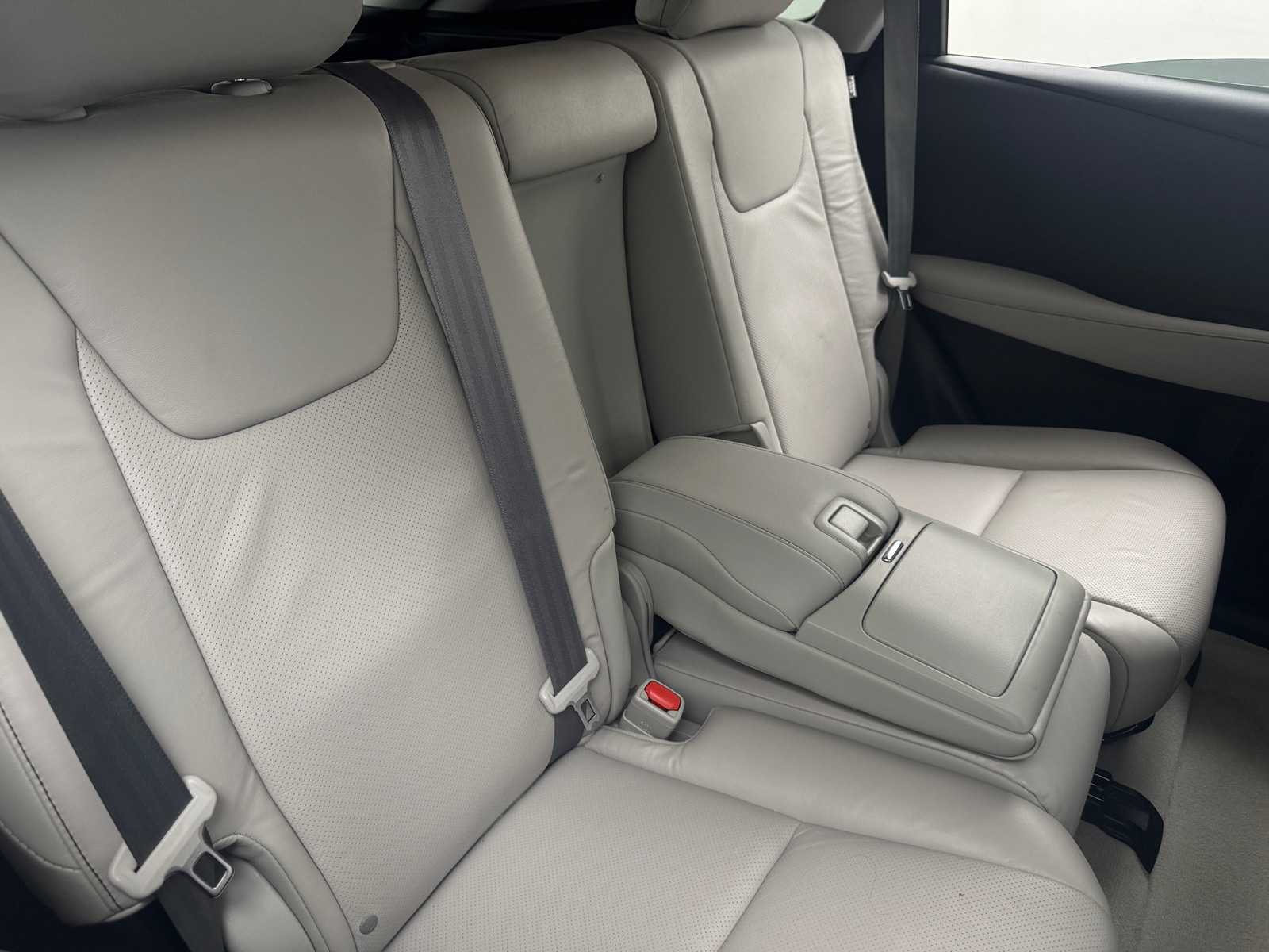 Thumbnail: 2015 Lexus RX - 6