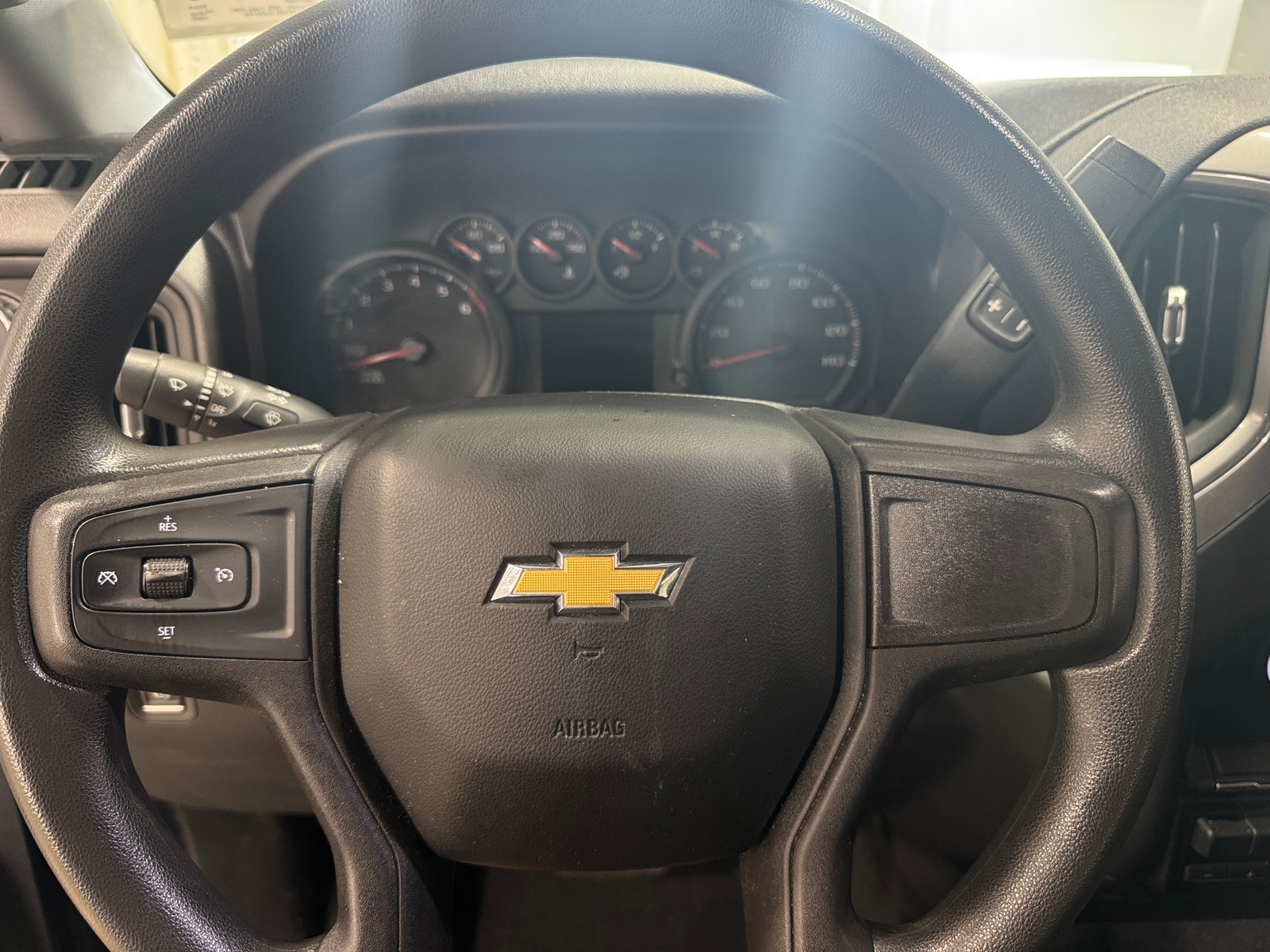 Thumbnail: 2020 Chevrolet Silverado 1500 - 5