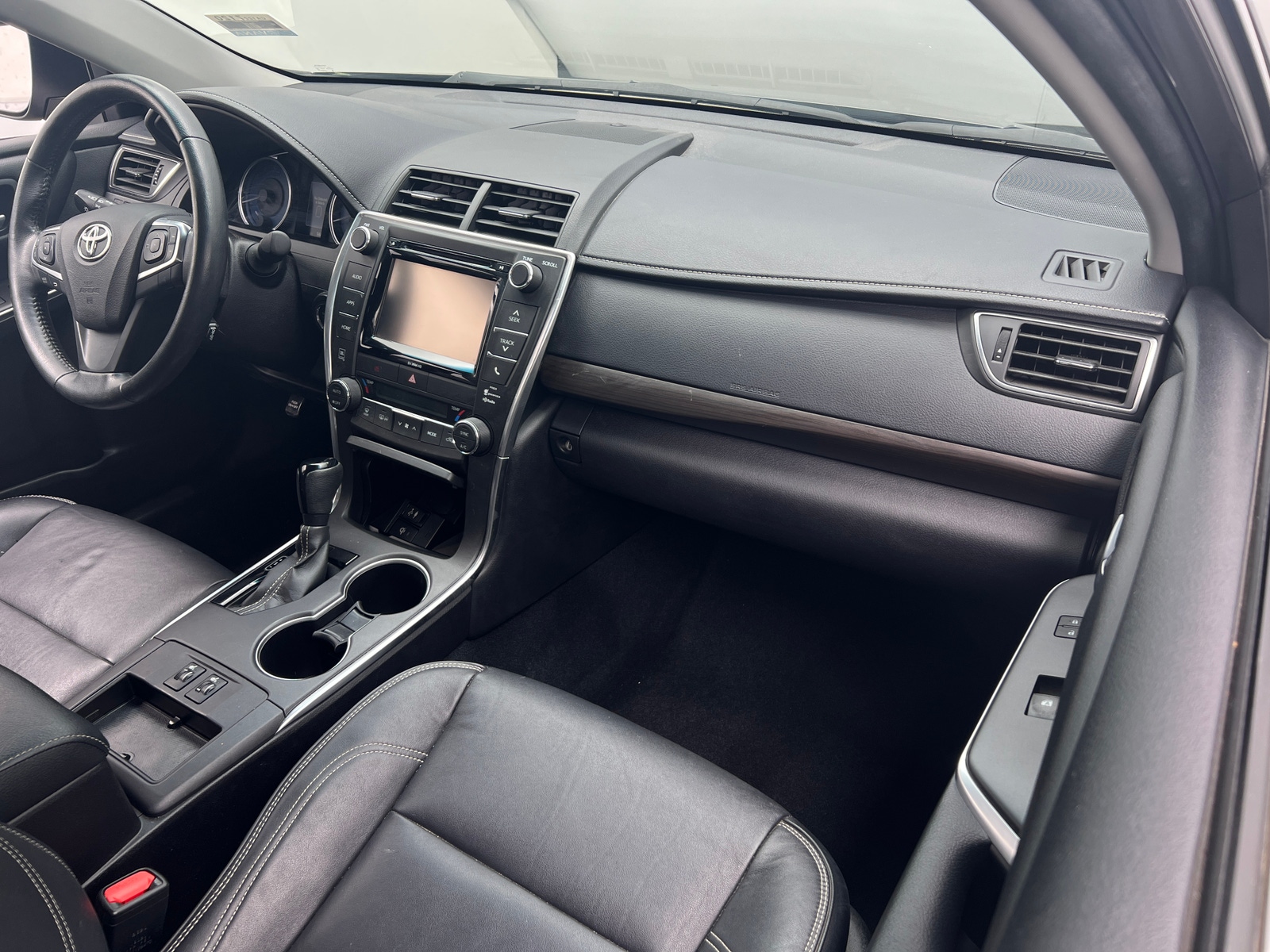 Thumbnail: 2017 Toyota Camry - 3