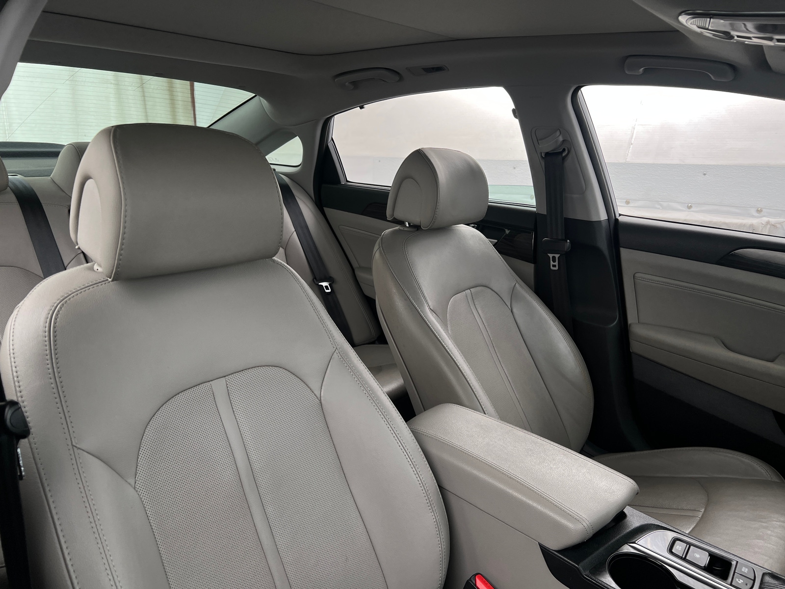 Thumbnail: 2016 Hyundai Sonata - 2
