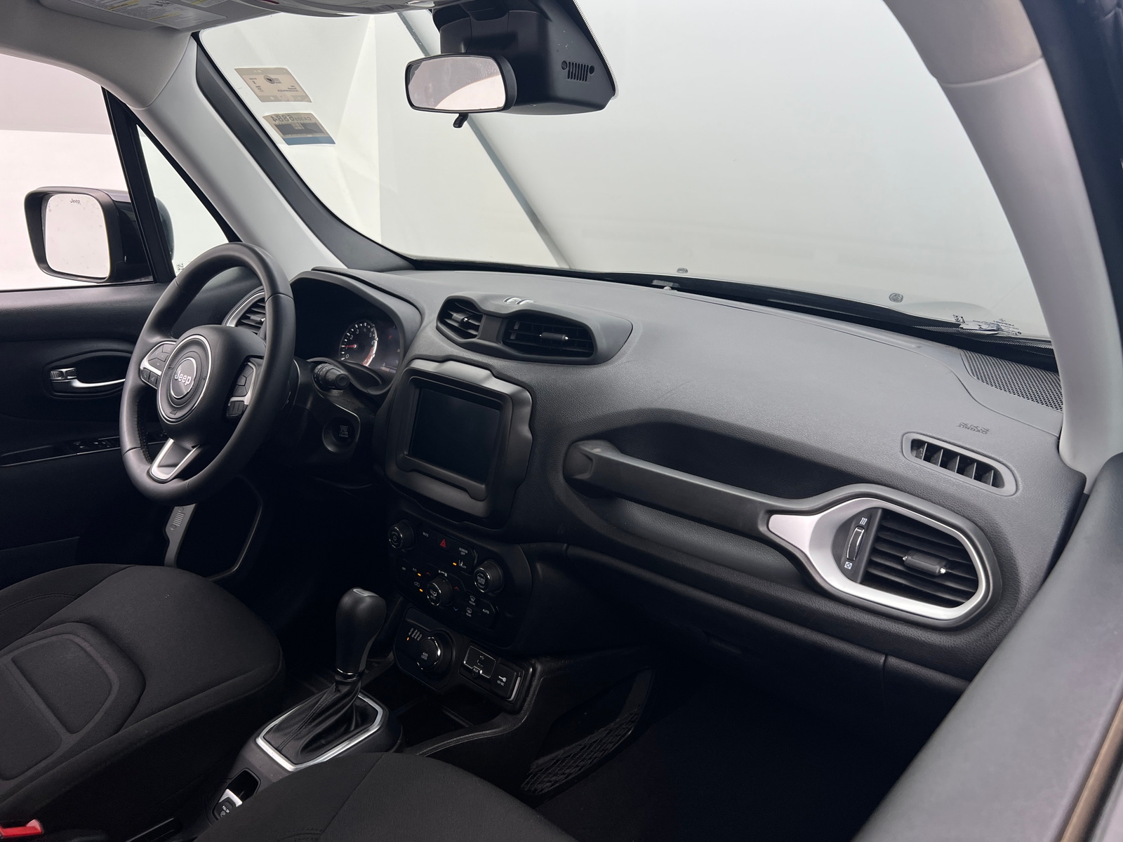 Thumbnail: 2021 Jeep Renegade - 3