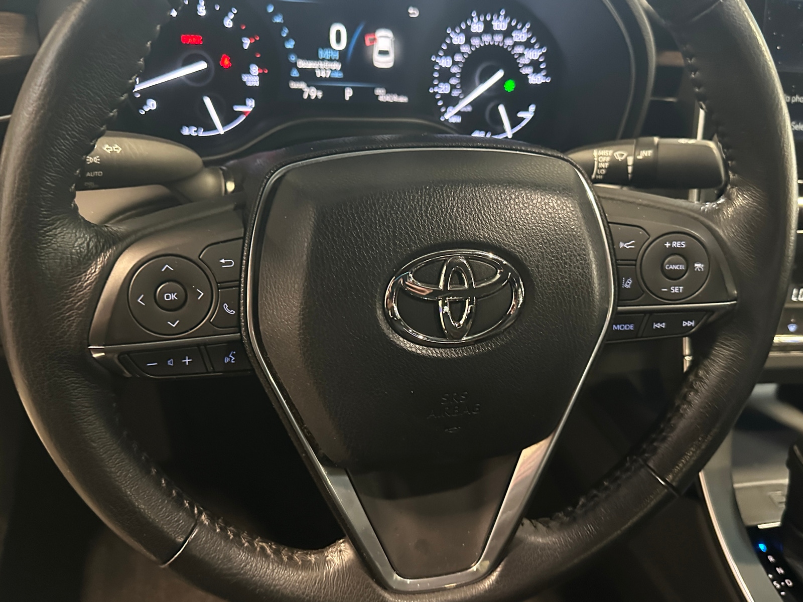 Thumbnail: 2019 Toyota Avalon - 4