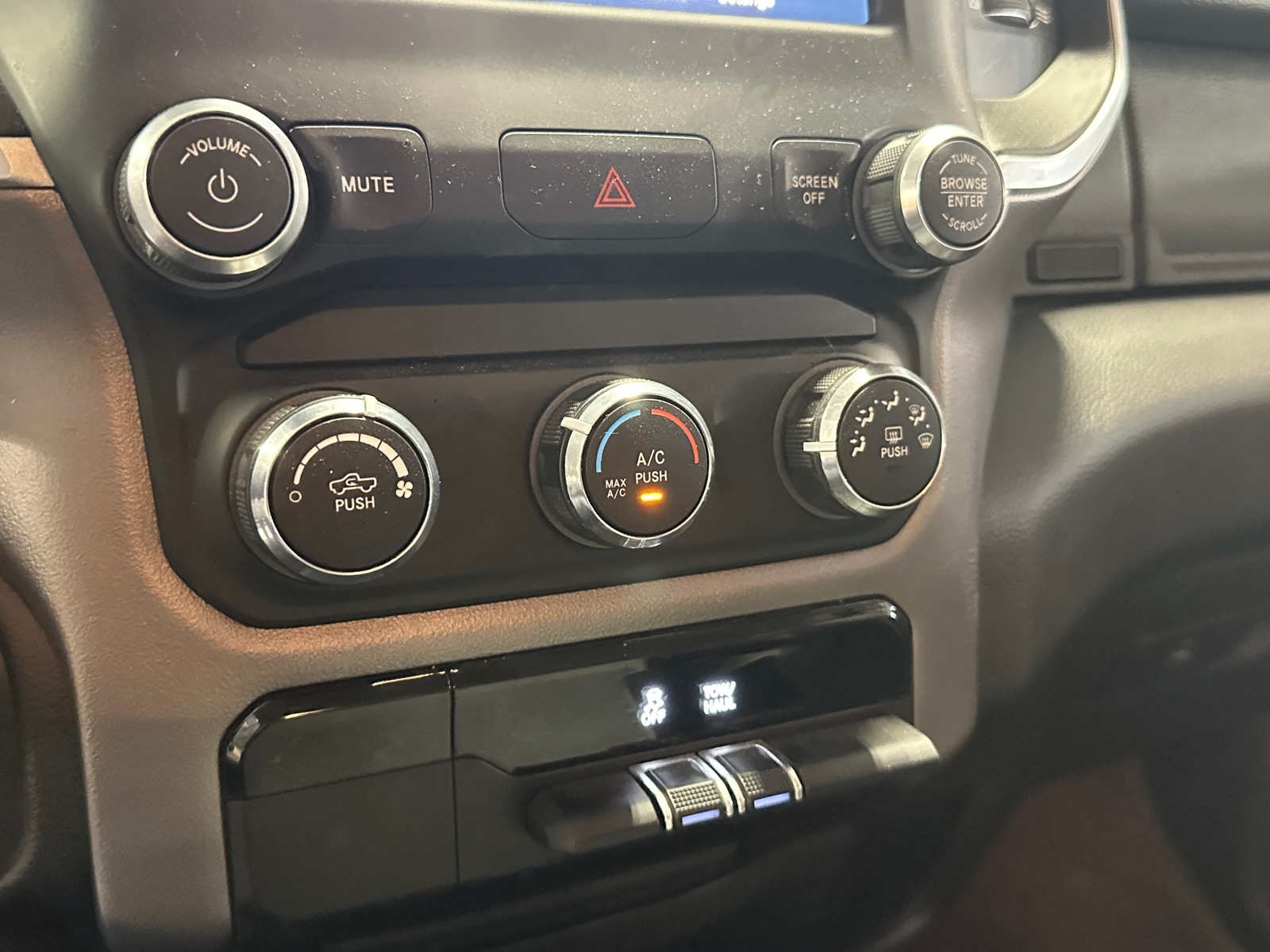 Thumbnail: 2019 RAM 1500 - 4