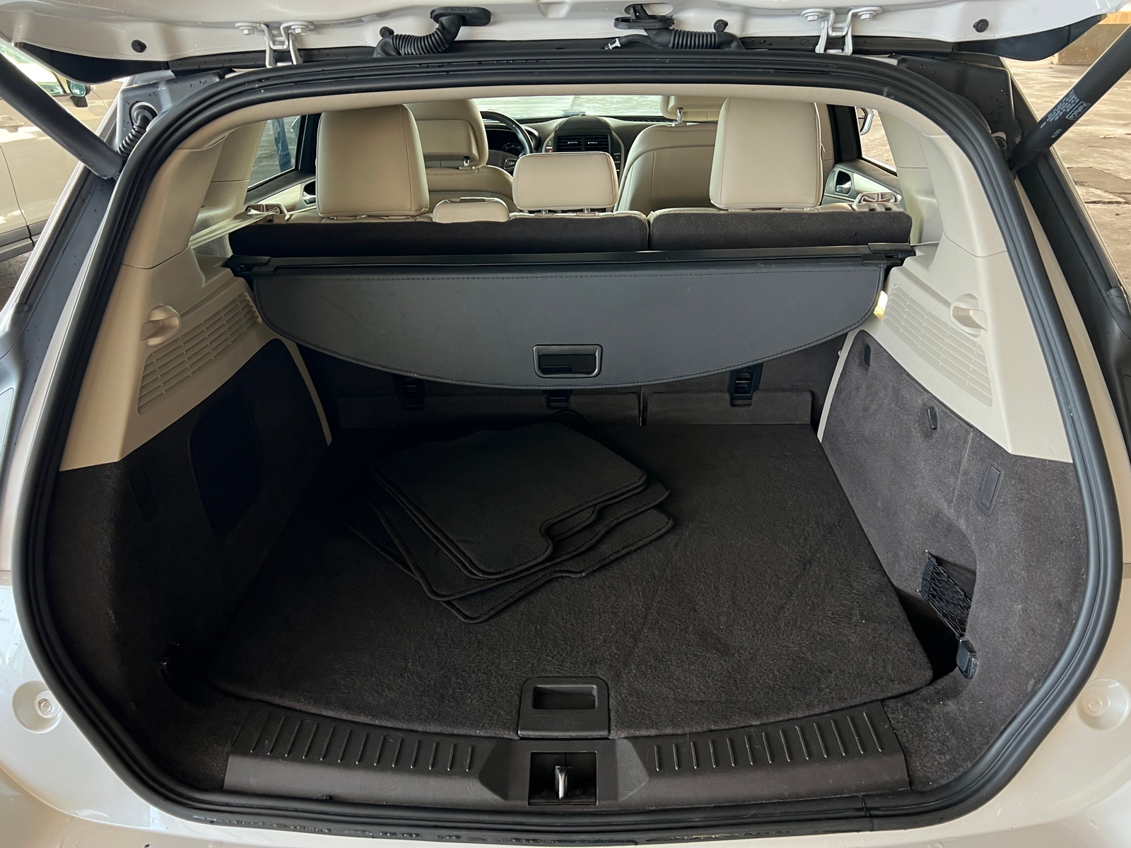 Thumbnail: 2017 Lincoln MKC - 6