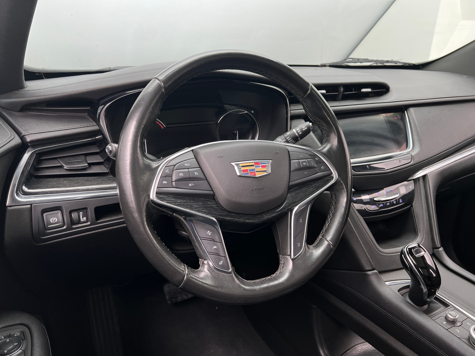 Thumbnail: 2020 Cadillac XT5 - 4