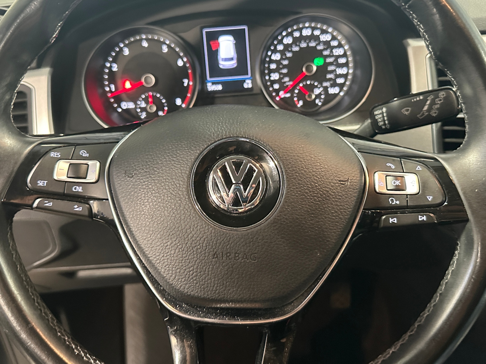 Thumbnail: 2018 Volkswagen Atlas - 4