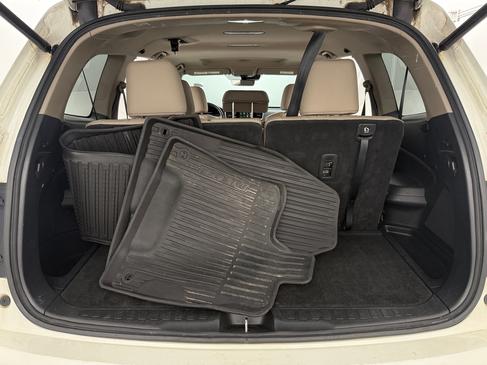 Thumbnail: 2019 Honda Pilot - 6