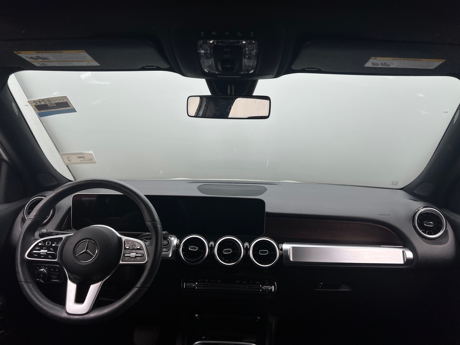 Thumbnail: 2020 Mercedes-Benz GLB - 2
