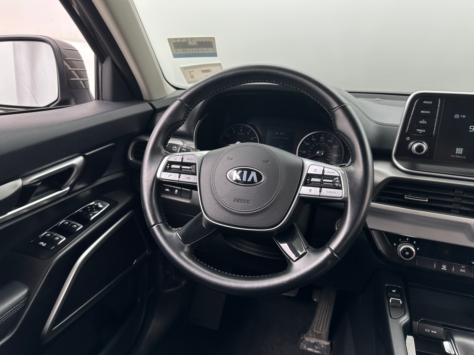 Thumbnail: 2020 Kia Telluride - 4