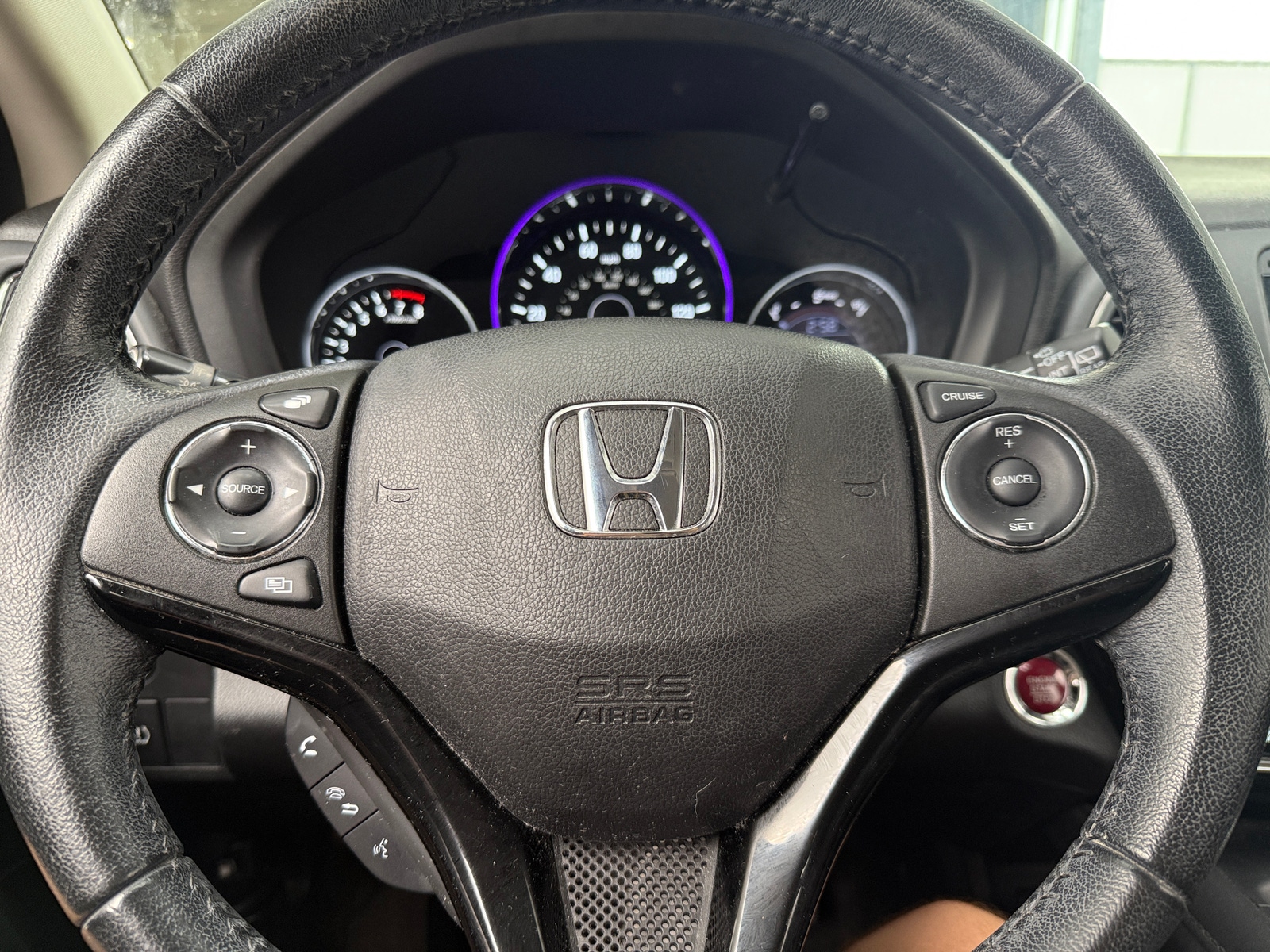 Thumbnail: 2016 Honda HR-V - 4