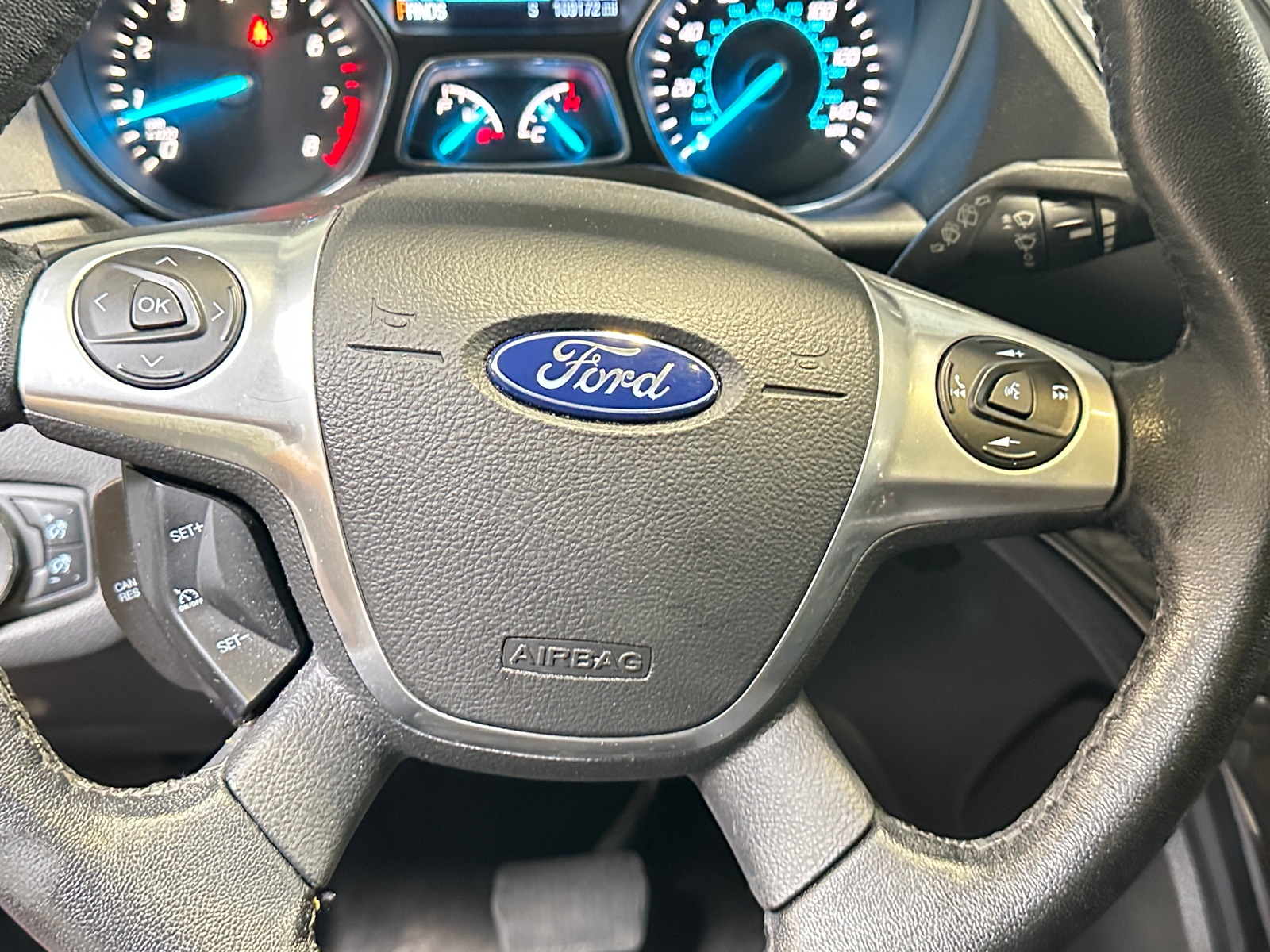 Thumbnail: 2015 Ford Escape - 4