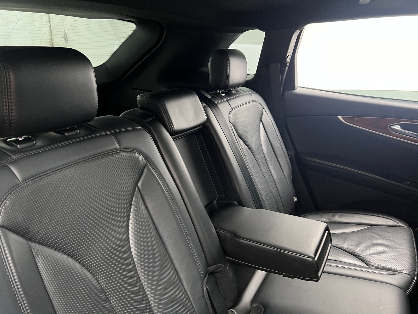 Thumbnail: 2019 Lincoln Nautilus - 5