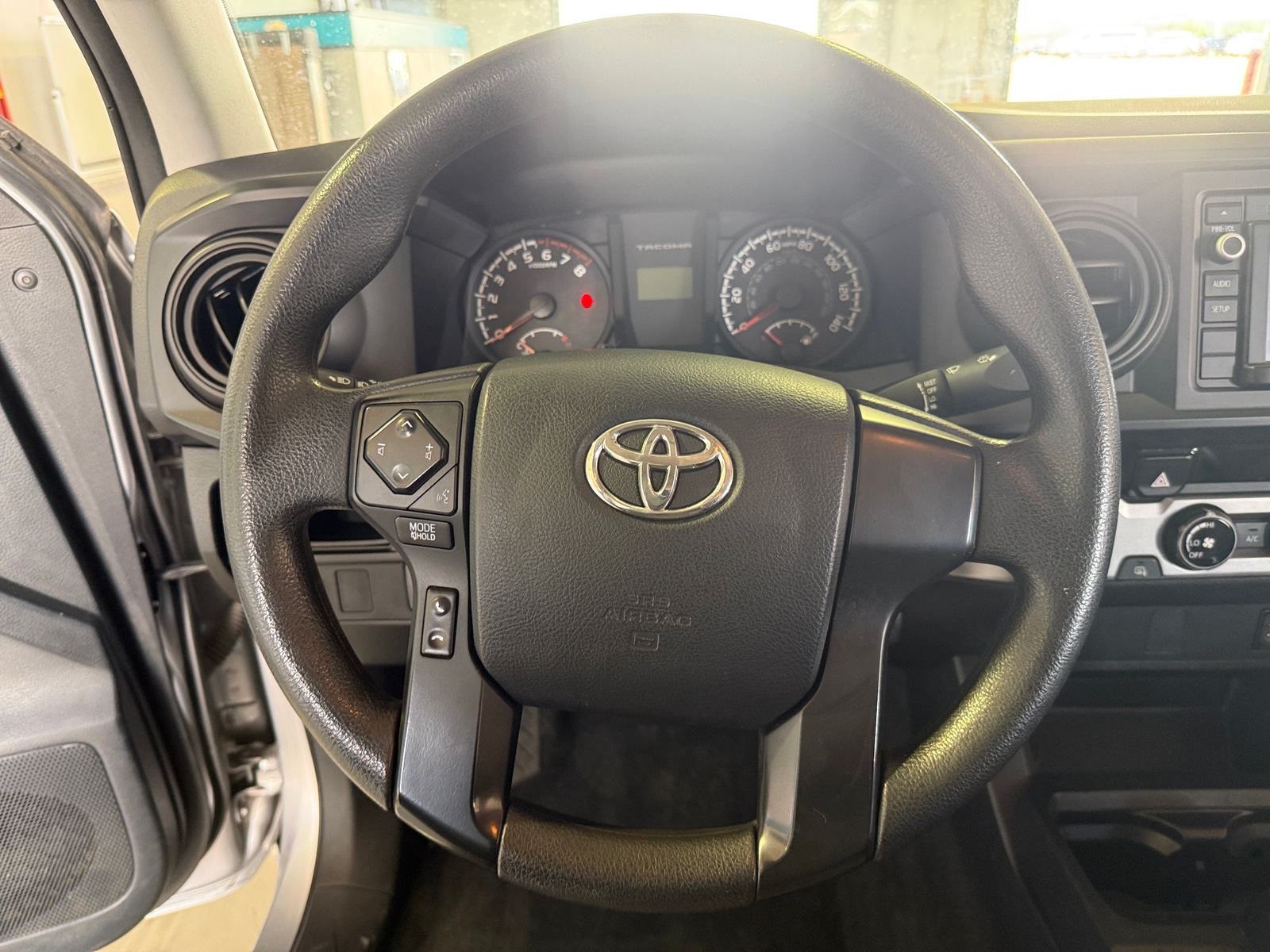 Thumbnail: 2017 Toyota Tacoma - 5