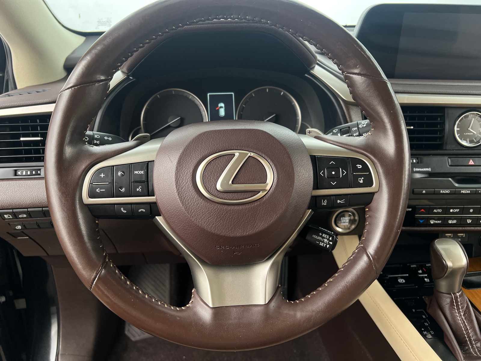 Thumbnail: 2020 Lexus RX - 4