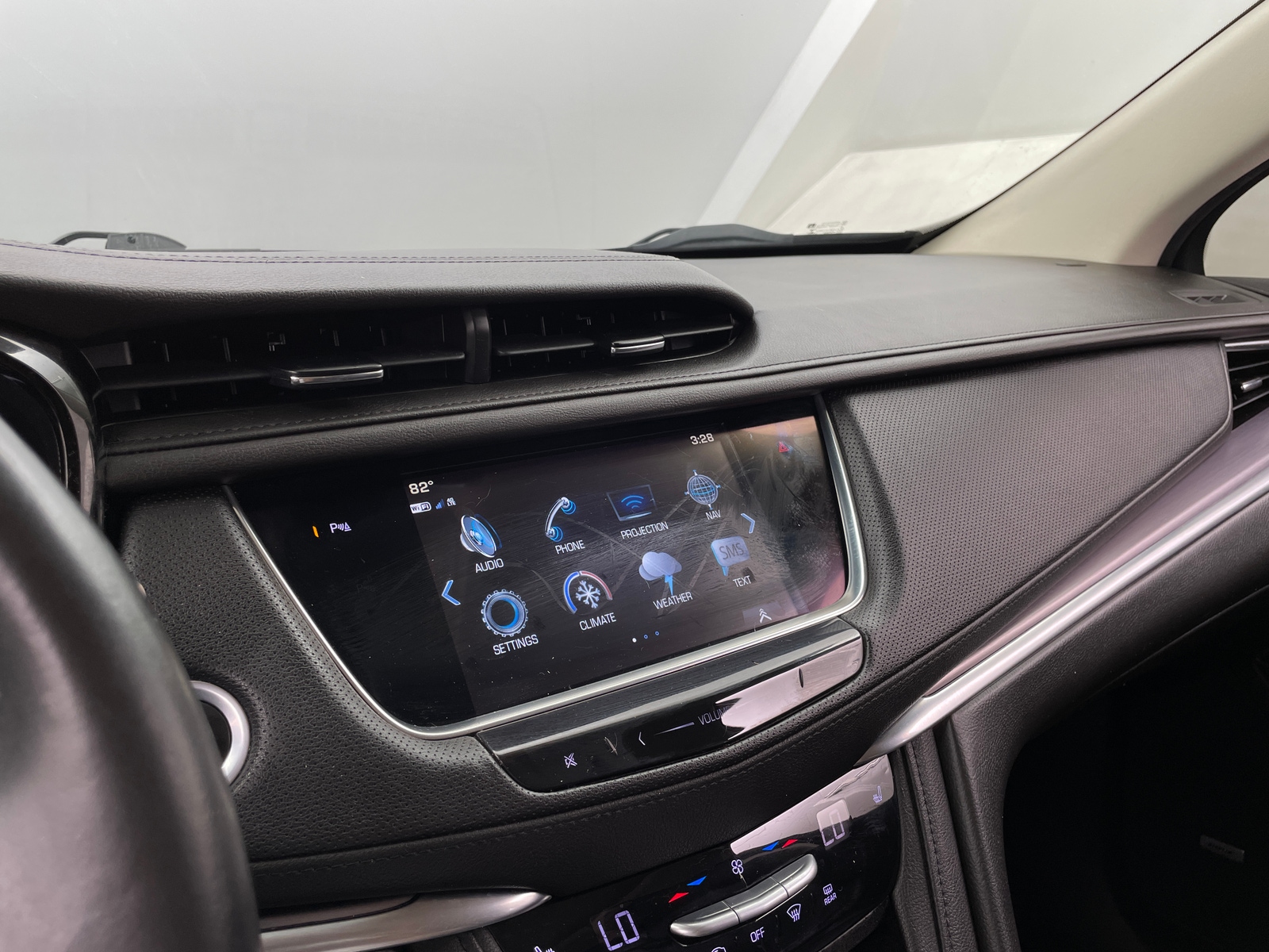Thumbnail: 2018 Cadillac XT5 - 3