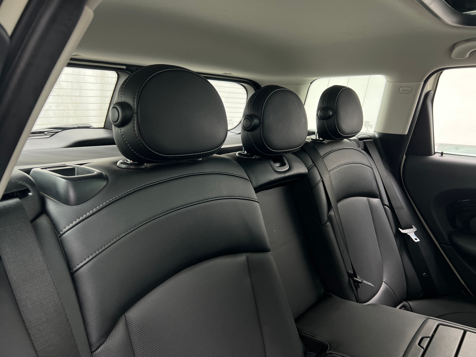 Thumbnail: 2017 MINI Cooper Clubman - 5