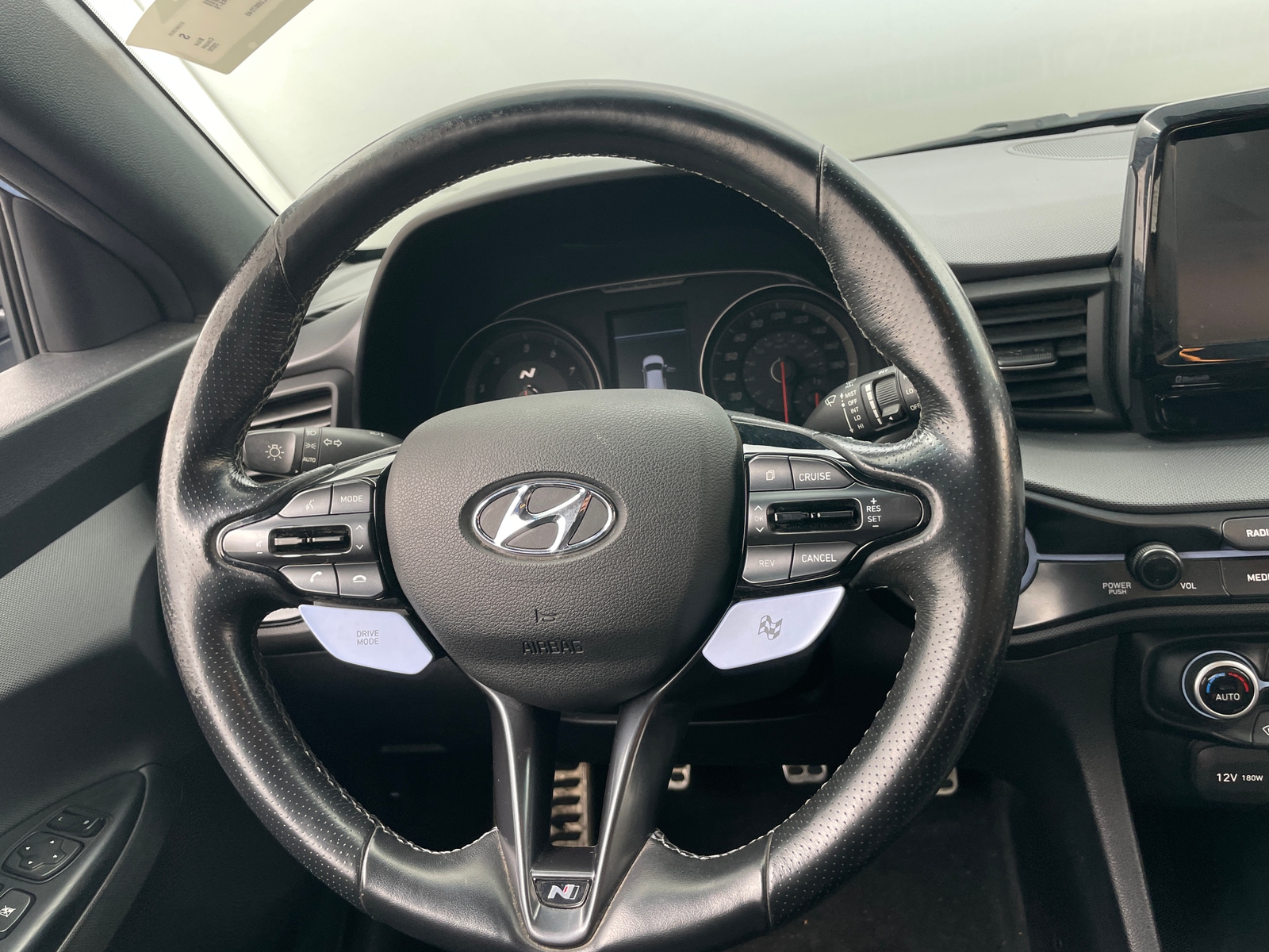 Thumbnail: 2020 Hyundai Veloster - 4