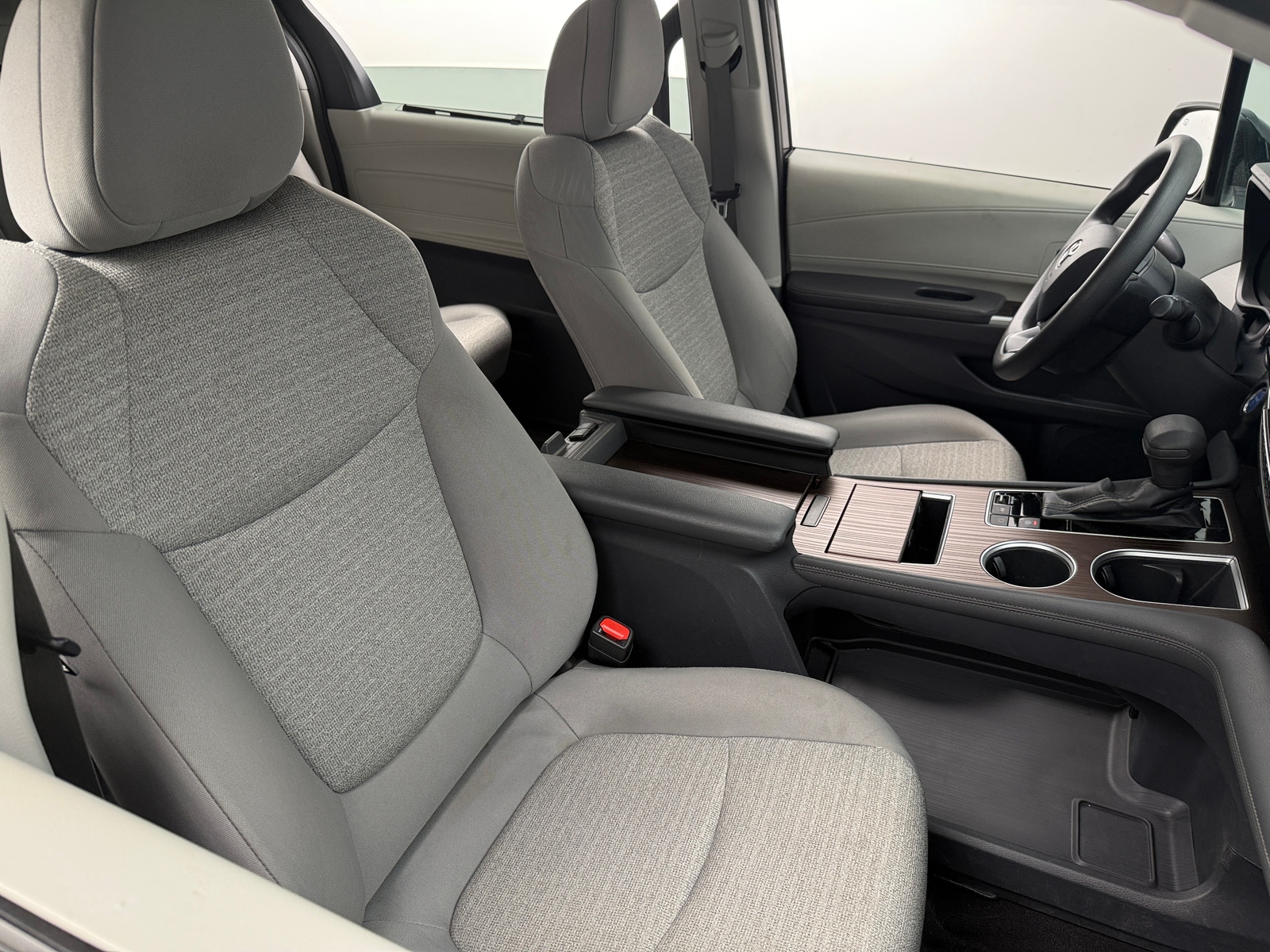 Thumbnail: 2021 Toyota Sienna - 2