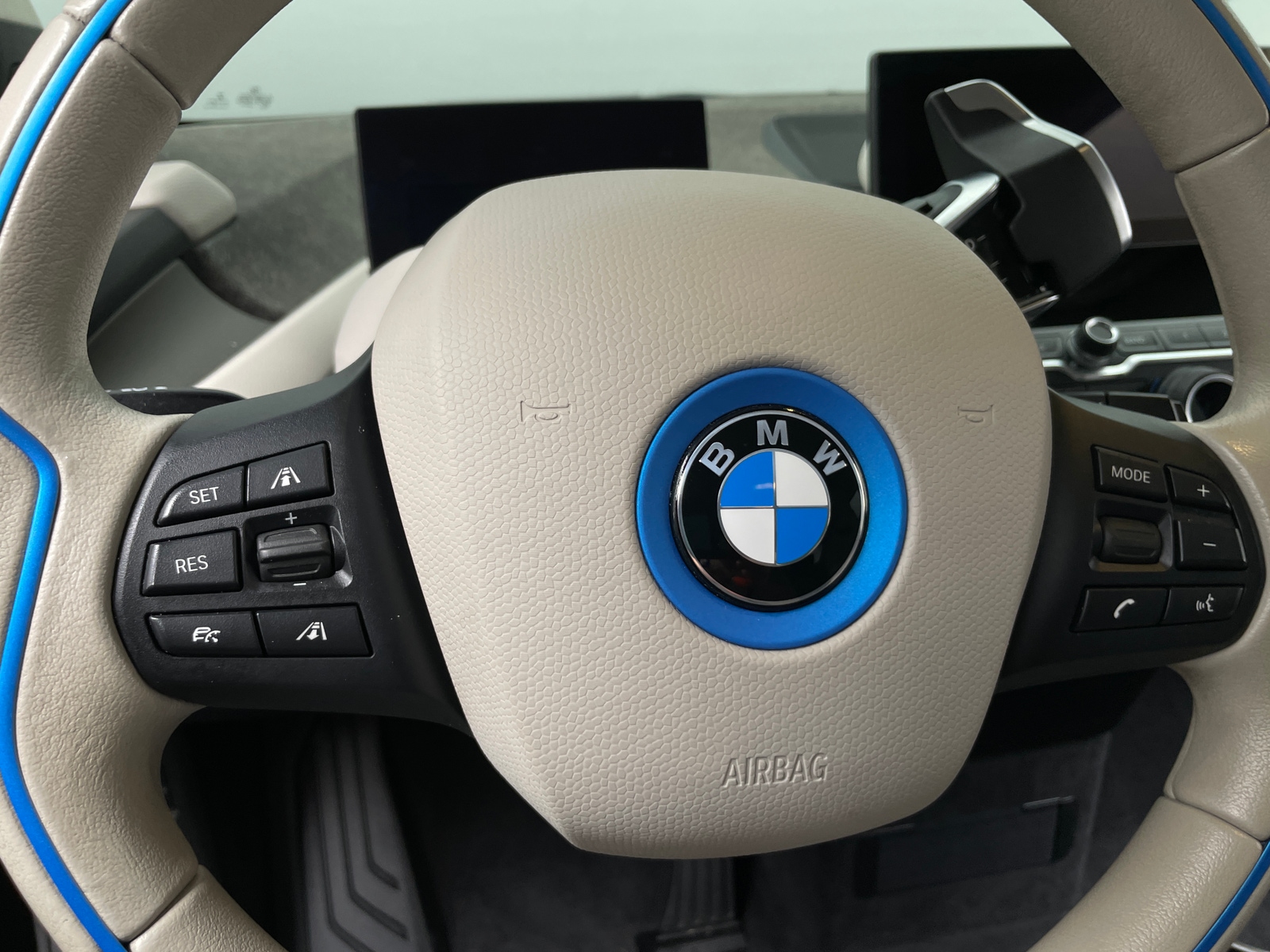 Thumbnail: 2018 BMW i3 - 5