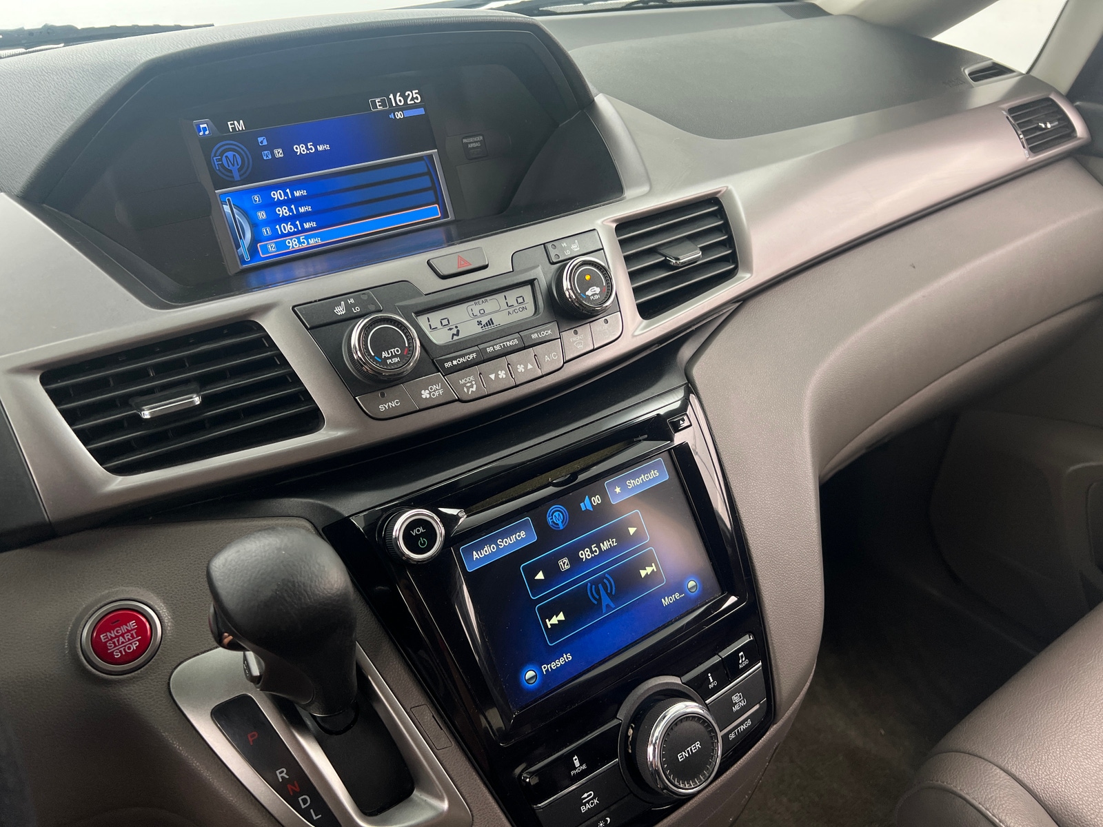 Thumbnail: 2016 Honda Odyssey - 3