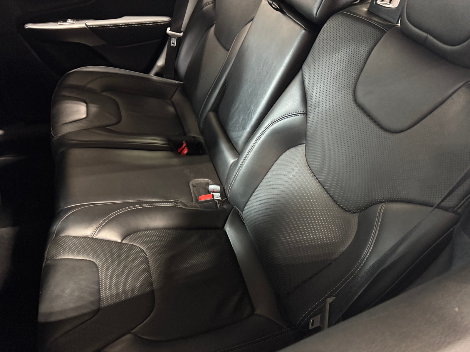 Thumbnail: 2019 Jeep Cherokee - 5