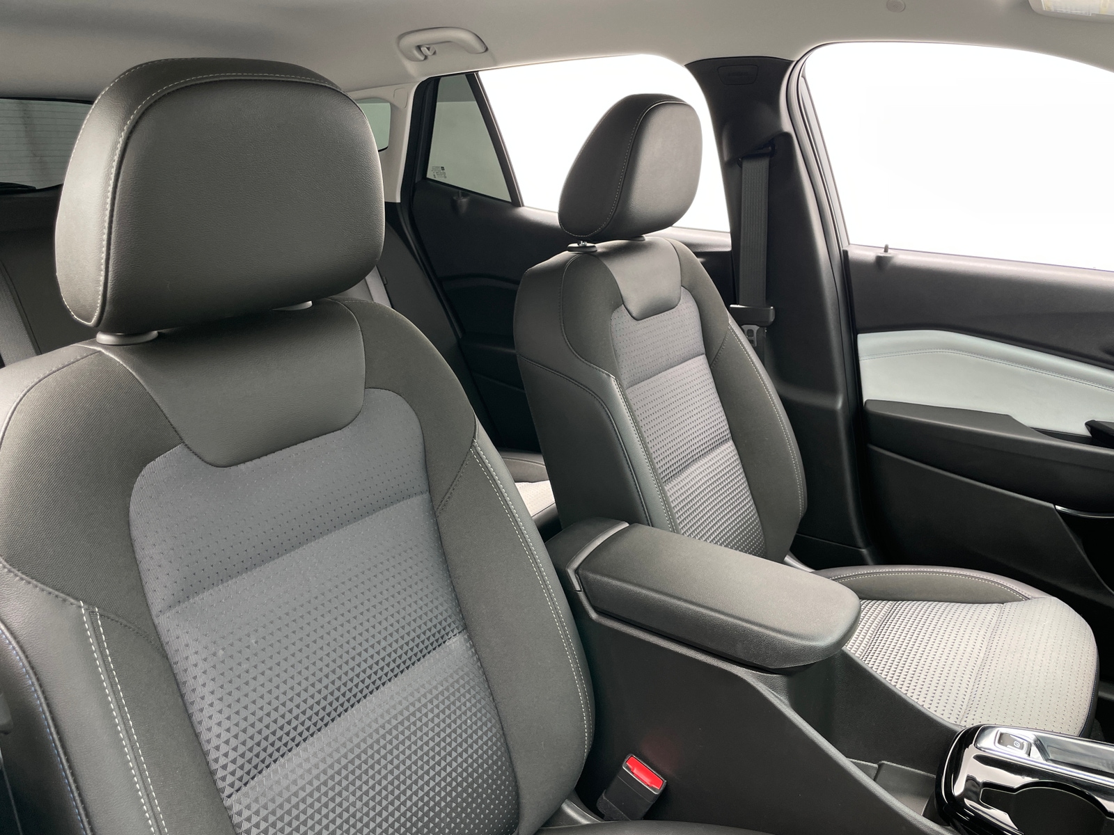 Thumbnail: 2024 Chevrolet Trax - 2
