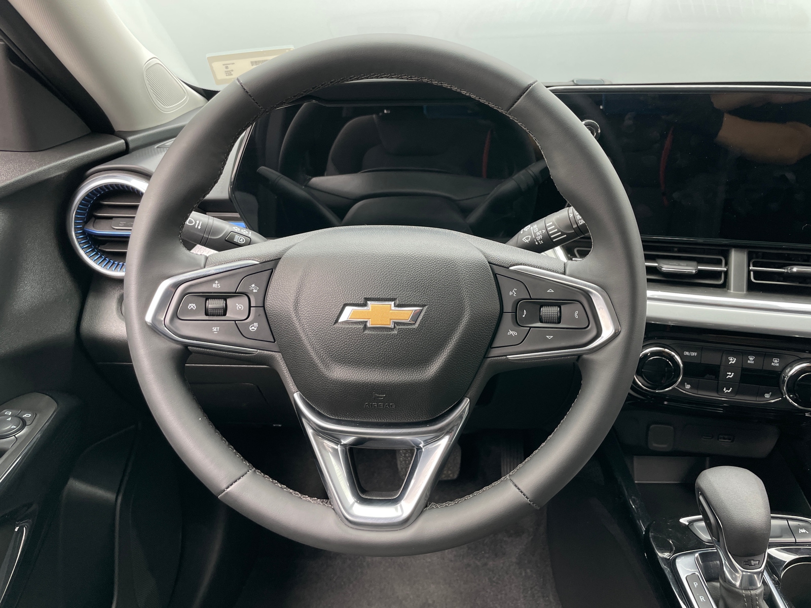 Thumbnail: 2024 Chevrolet Trax - 5