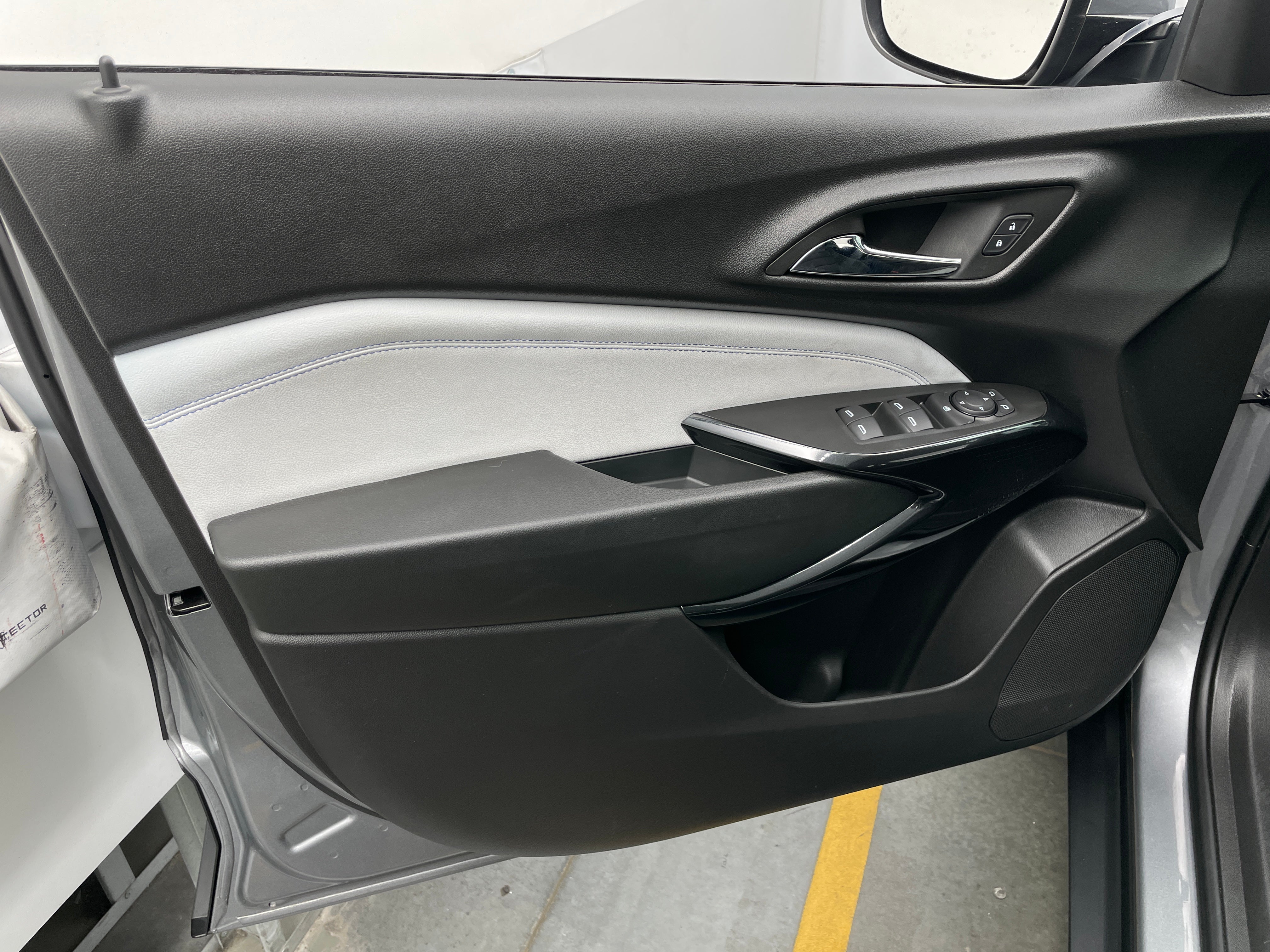 Image of 2024 Chevrolet Trax LT