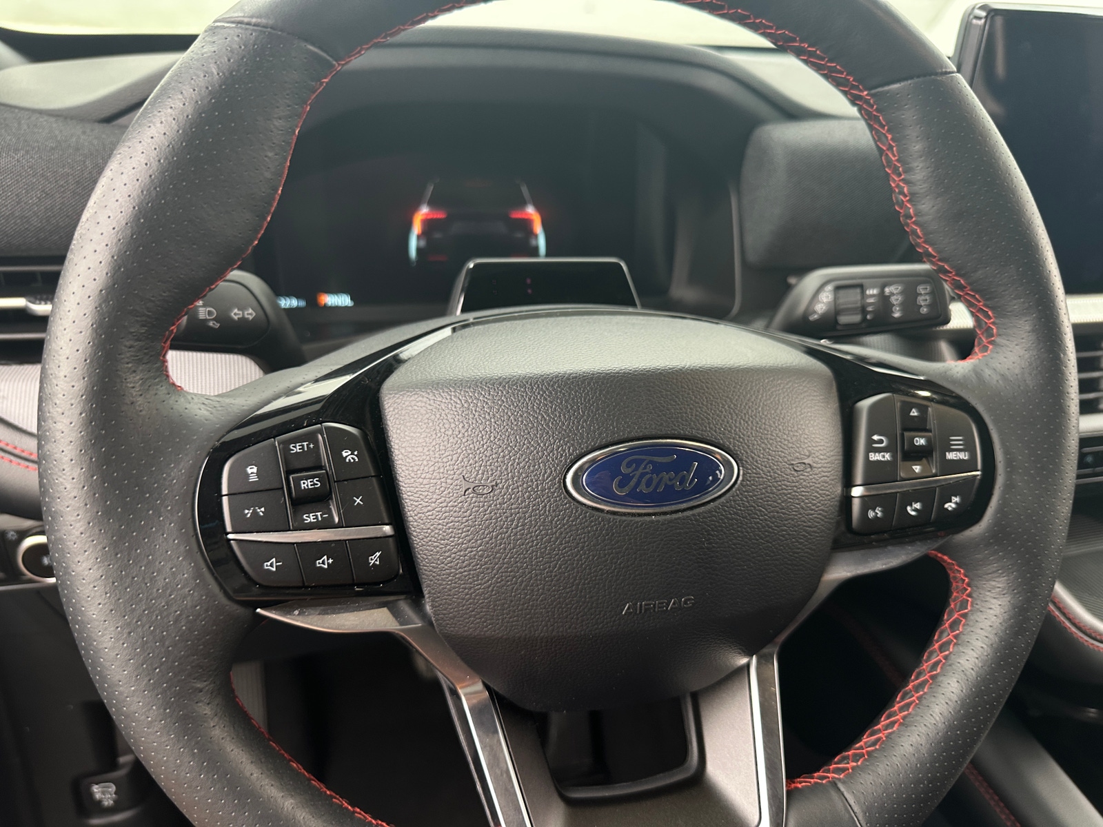 Thumbnail: 2025 Ford Explorer - 5