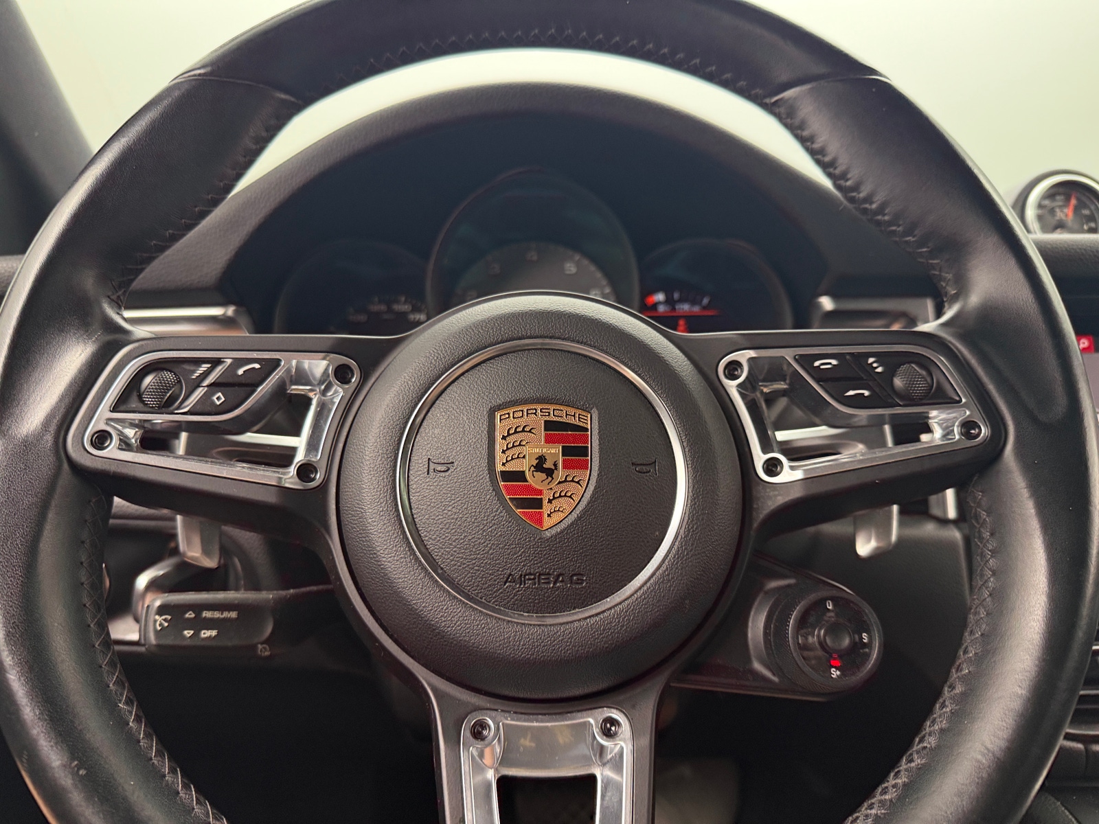Thumbnail: 2019 Porsche Macan - 4