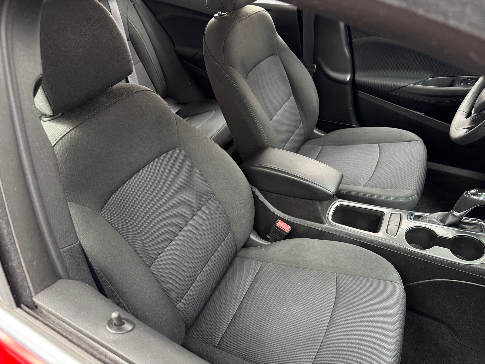 Thumbnail: 2017 Chevrolet Cruze - 2