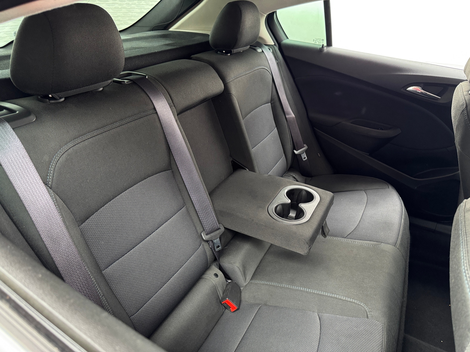 Thumbnail: 2017 Chevrolet Cruze - 6