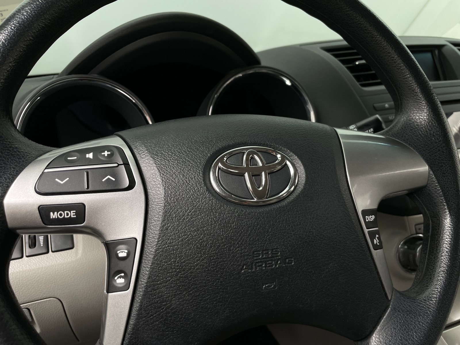 Thumbnail: 2012 Toyota Highlander - 5
