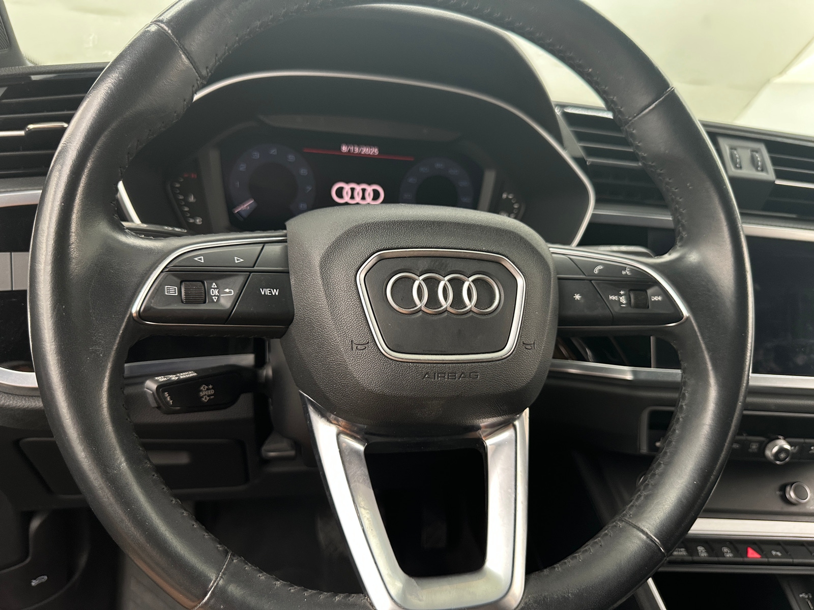 Thumbnail: 2020 Audi Q3 - 4